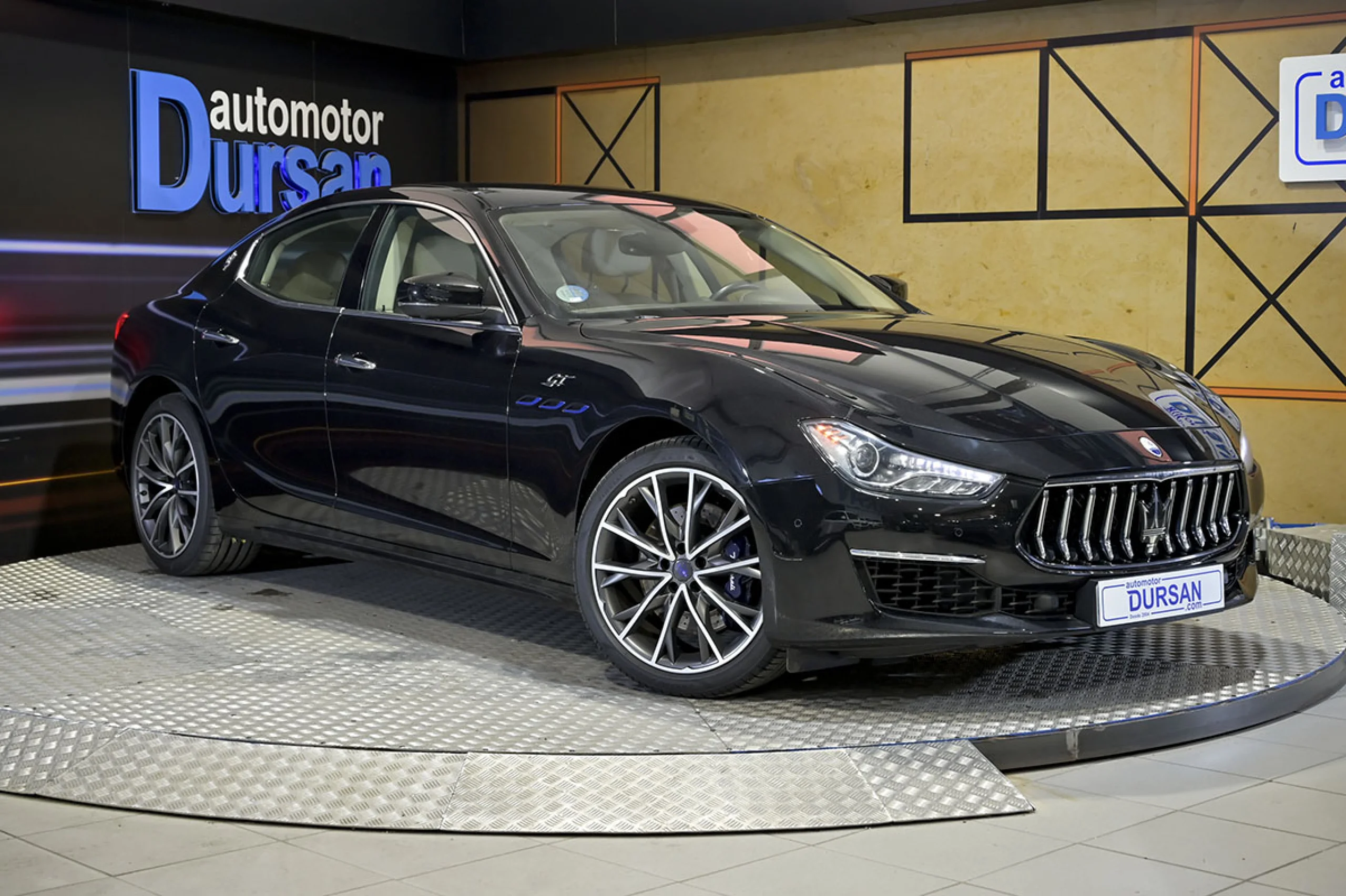 Maserati Ghibli Executive L4 330CV HybridGasolina RWD - Foto 3
