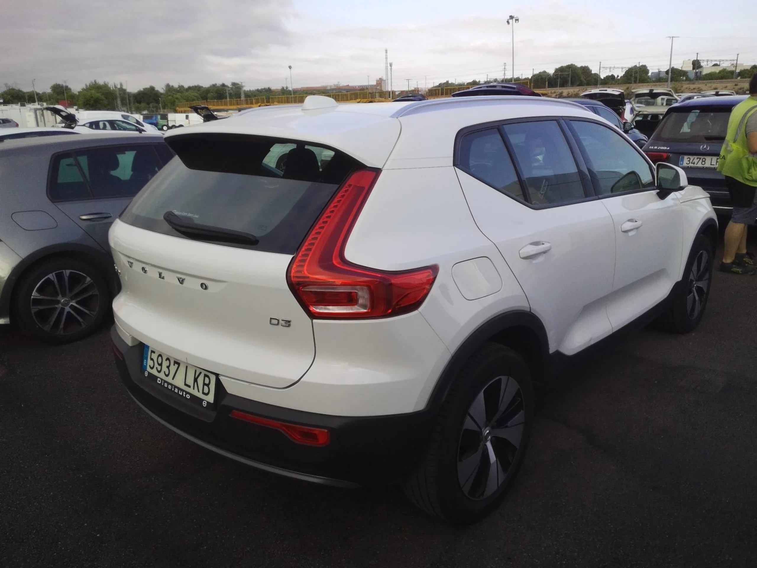 Volvo XC 40 XC40 2.0 D3 Momentum Pro - Foto 3