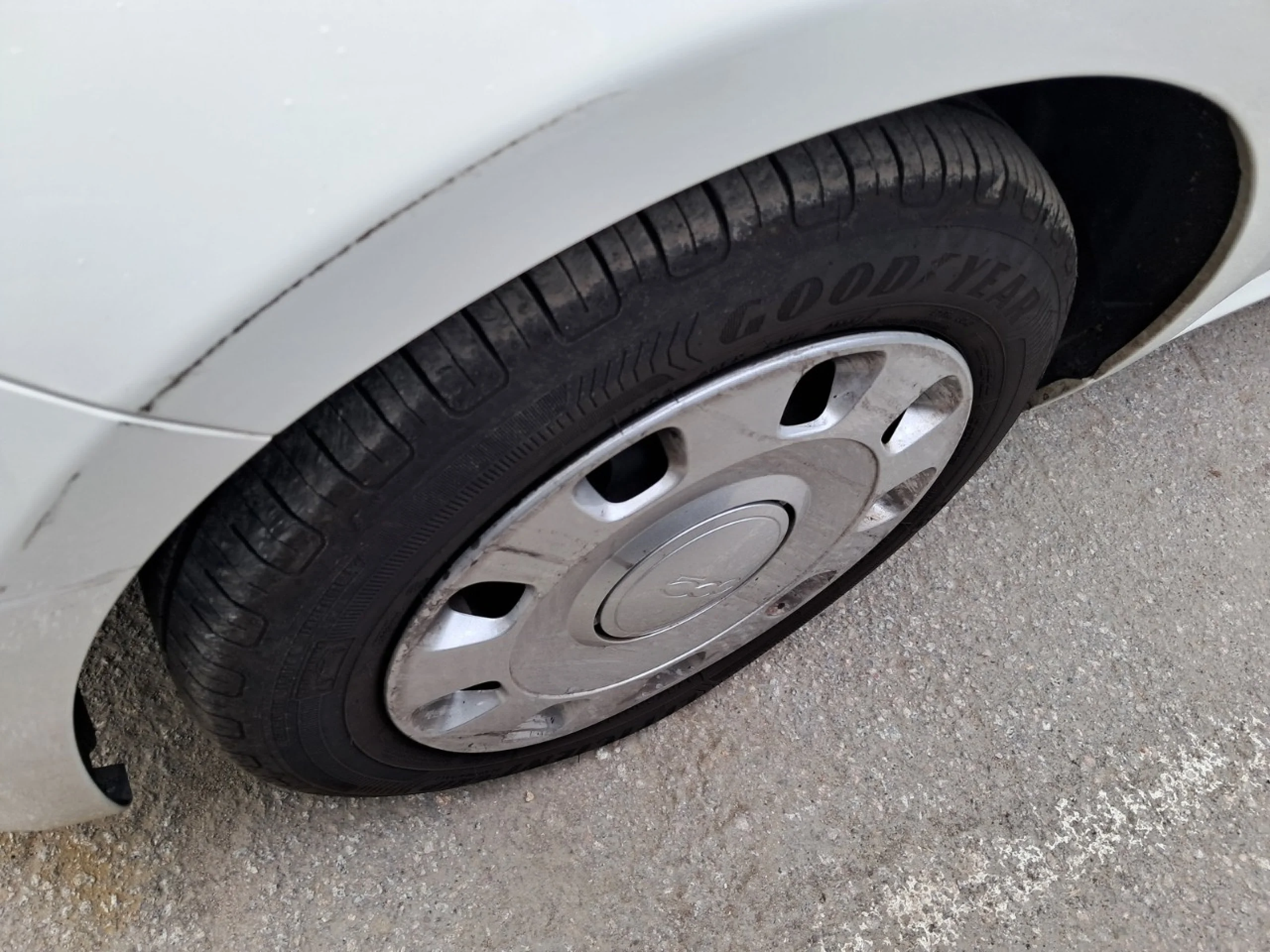 Fiat 500 Cult 1.0 Hybrid 51KW (70 CV) - Foto 8