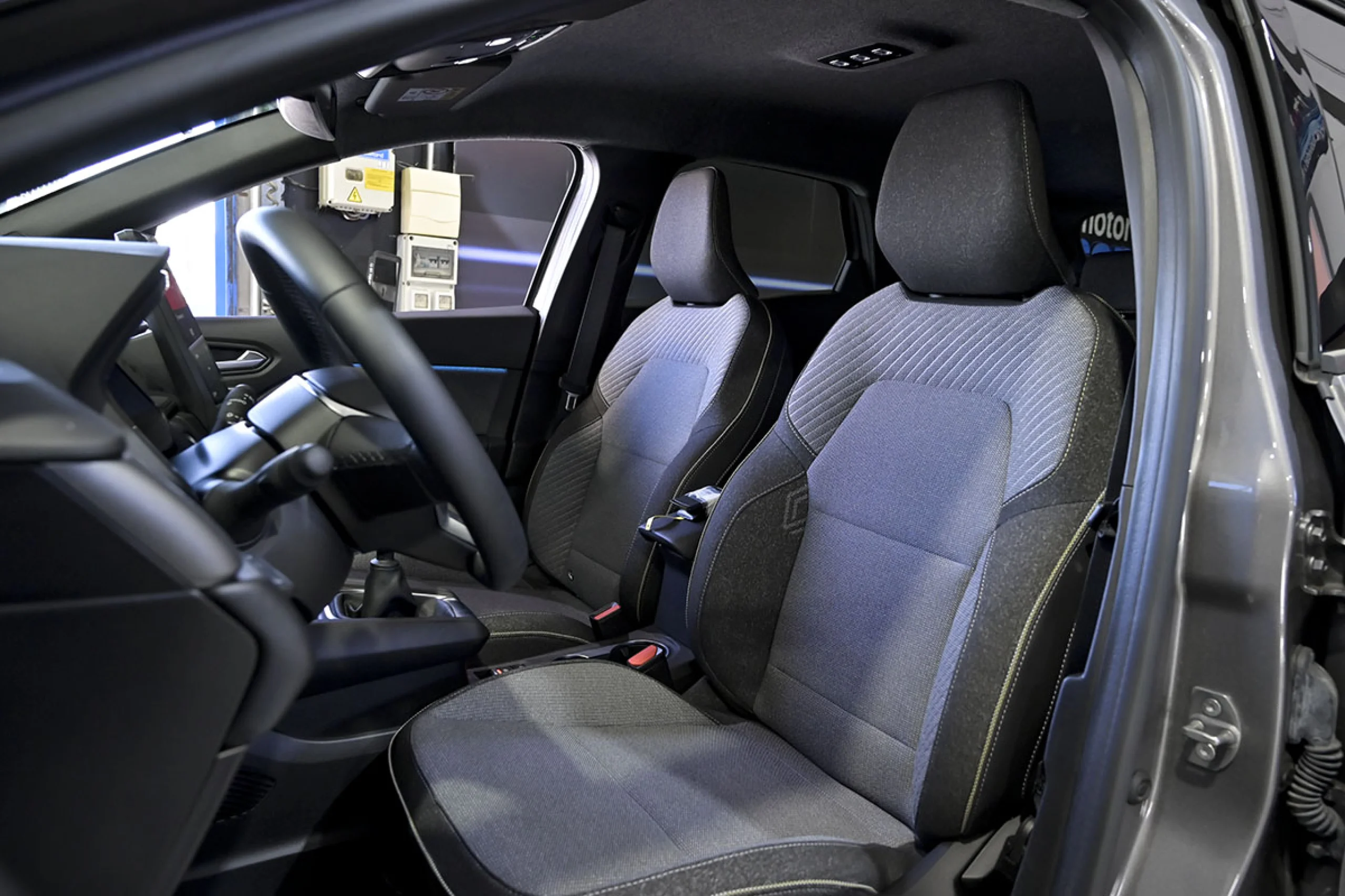 Renault Captur techno TCe 103 kW 140CV mild hybrid - Foto 25