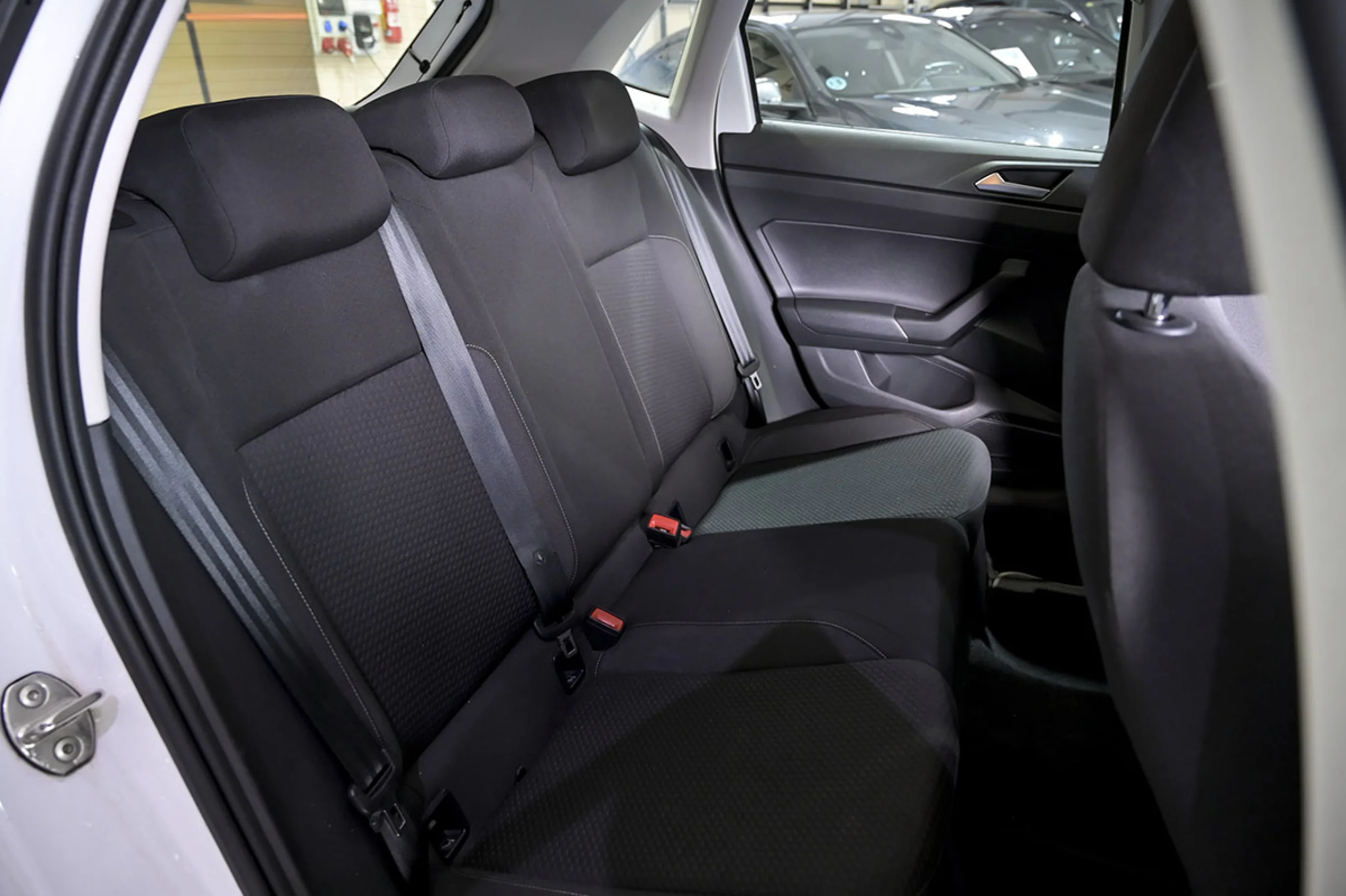 Volkswagen Polo Advance 1.0 TSI 70kW 95CV - Foto 17