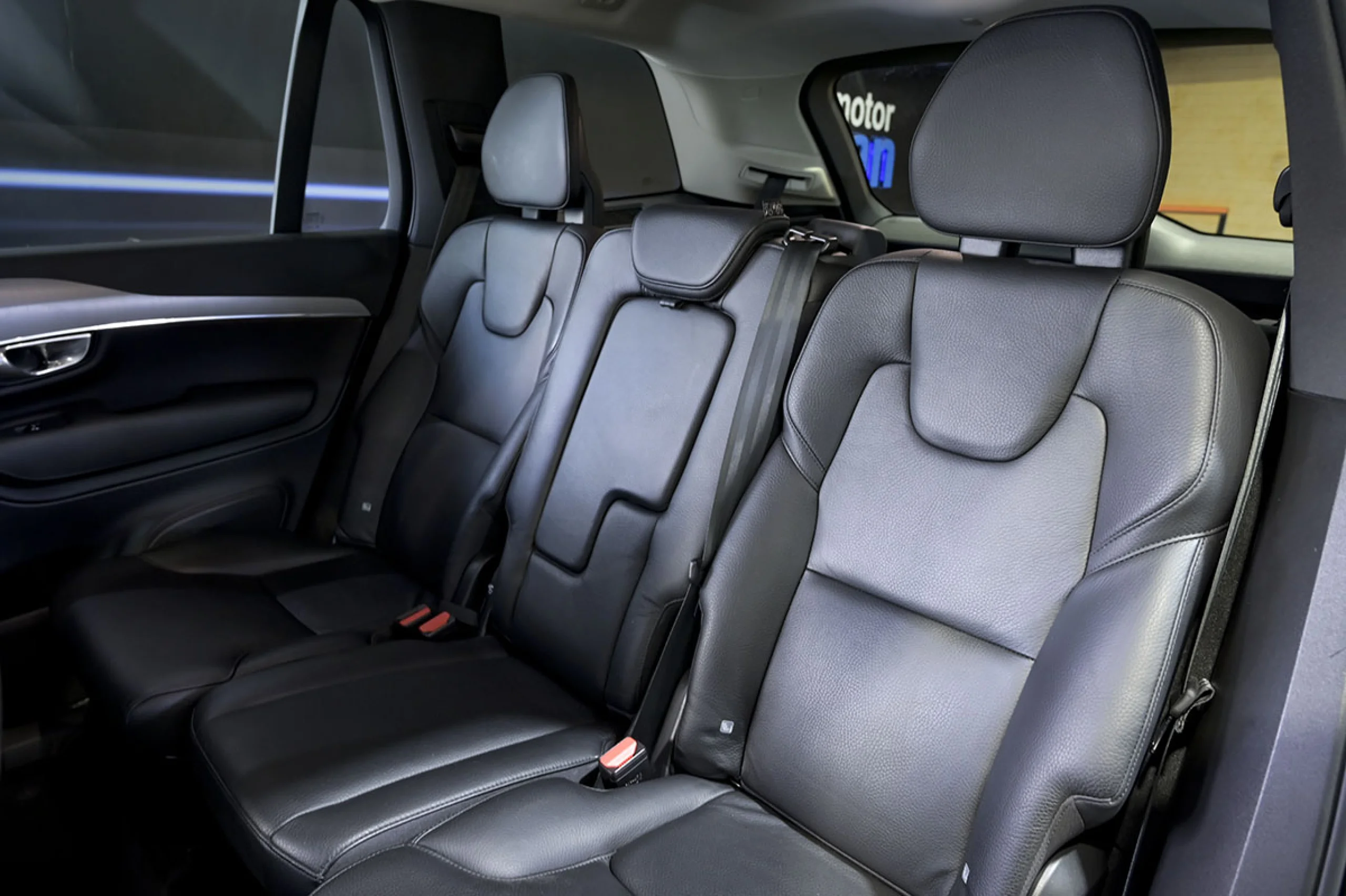 Volvo XC 90 XC90 2.0 B5 D AWD Momentum Pro Auto - Foto 17