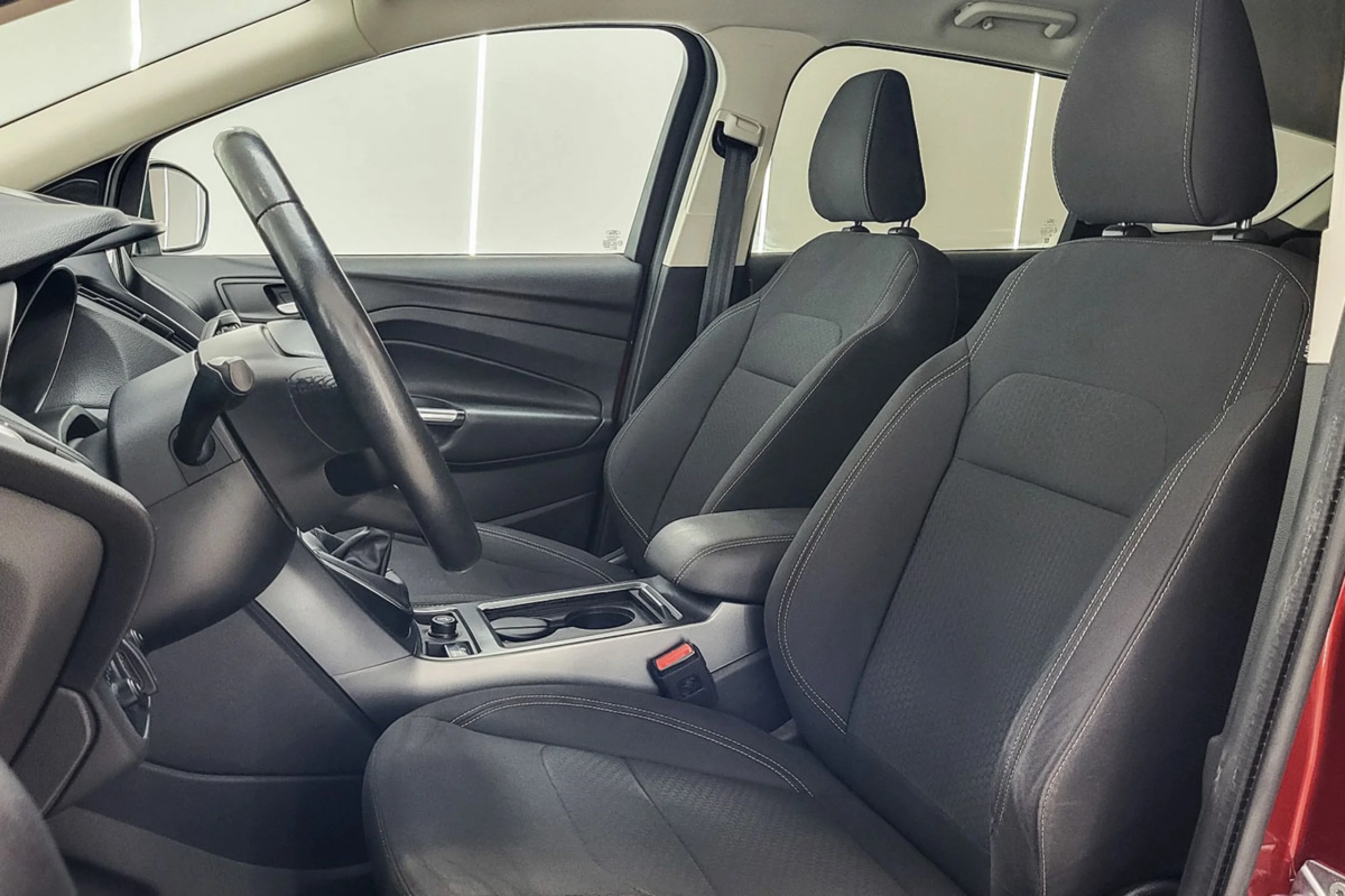 Ford Kuga 1.5 EcoBoost 88kW 4x2 STLine - Foto 9