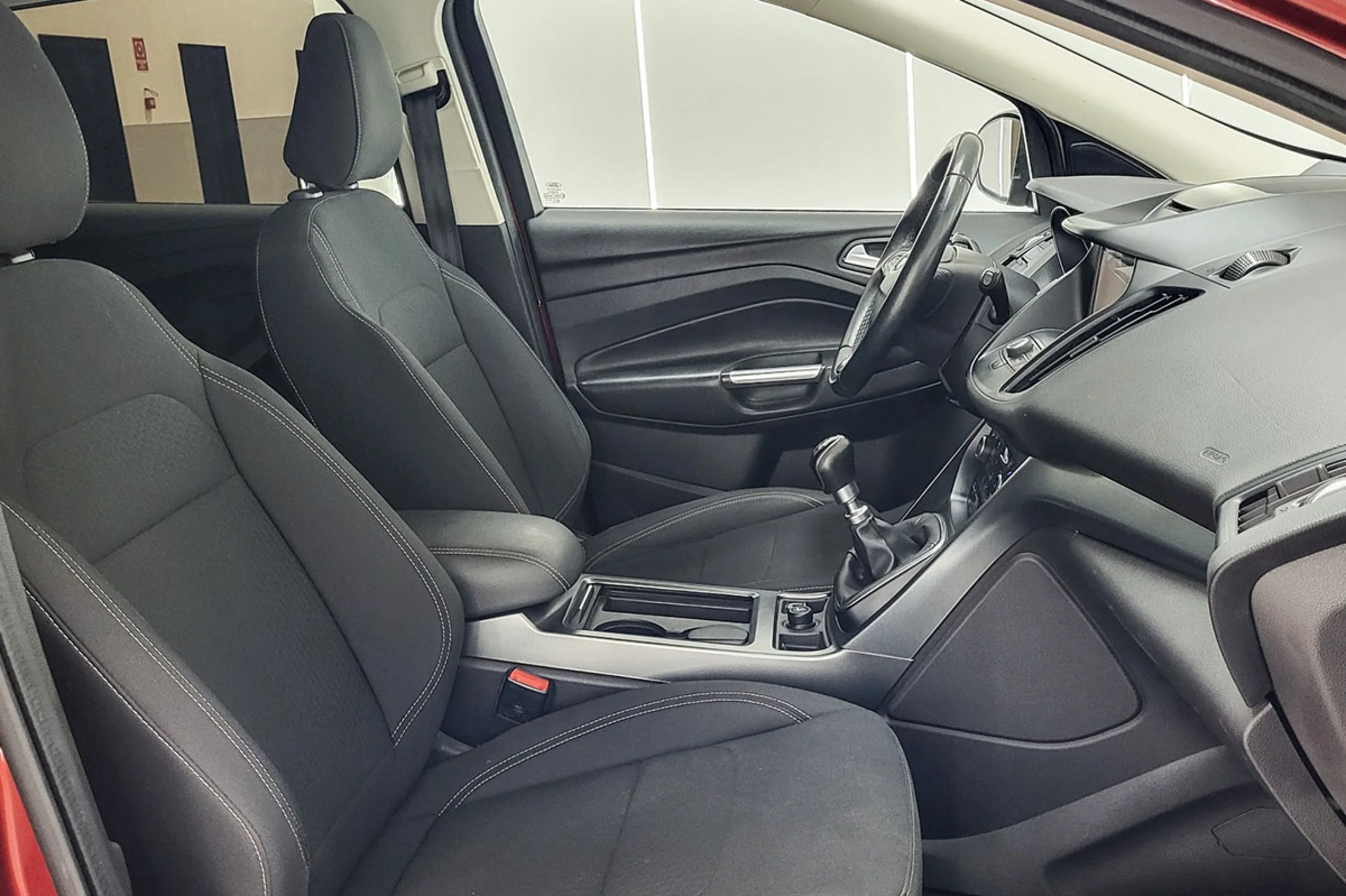 Ford Kuga 1.5 EcoBoost 88kW 4x2 STLine - Foto 16