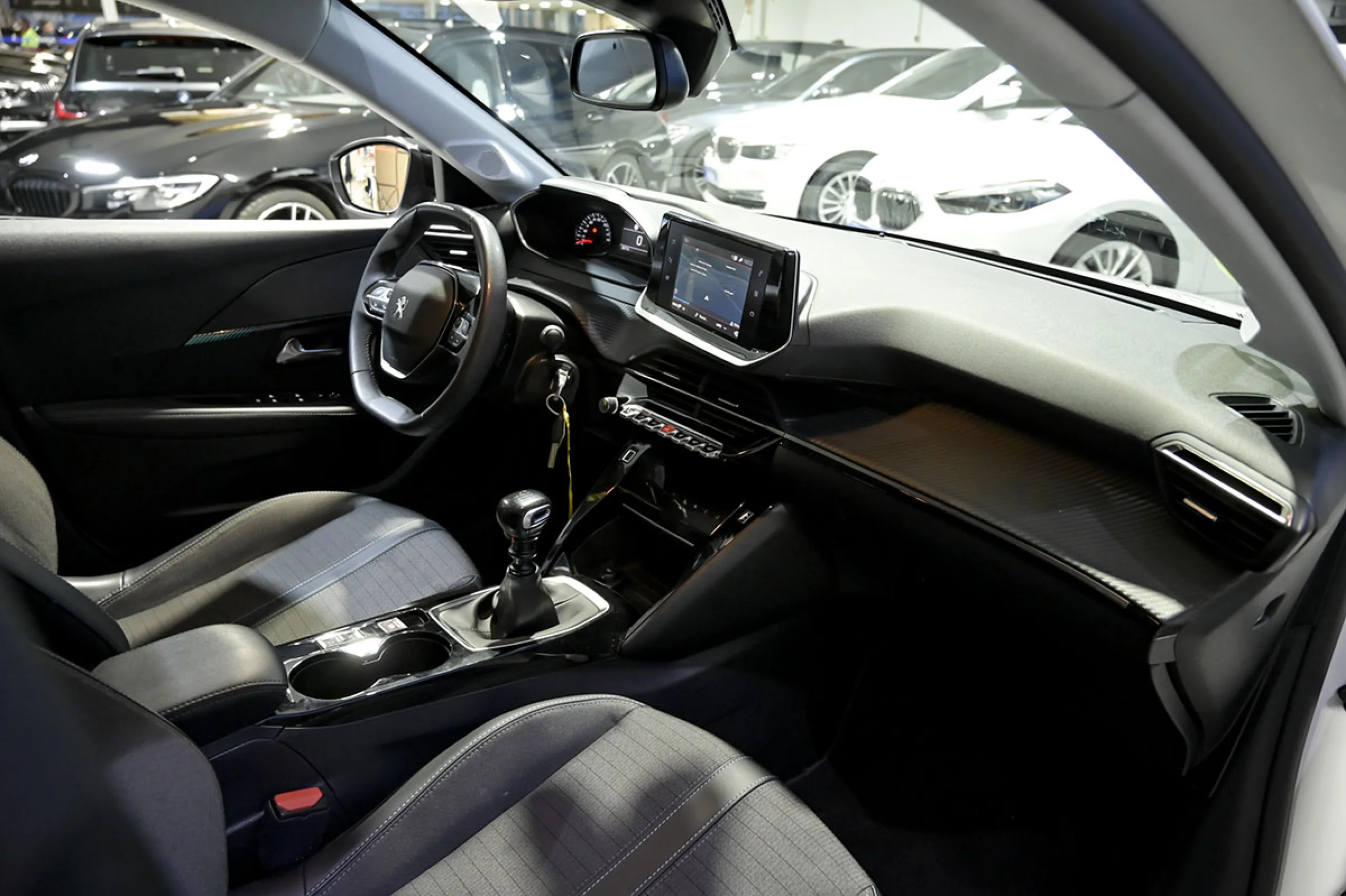 Peugeot 208 BlueHDi 73kW 100CV Allure - Foto 15