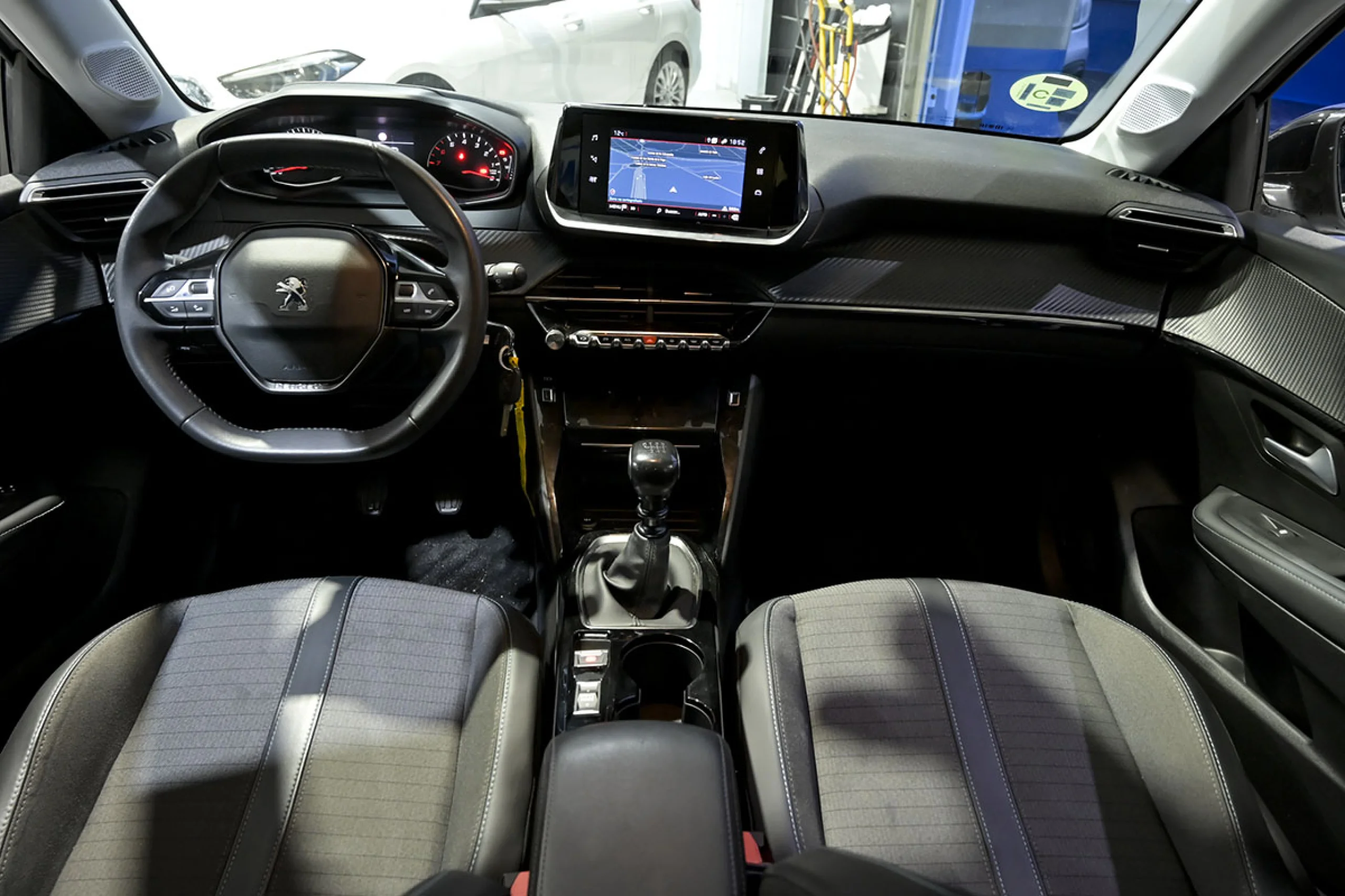 Peugeot 208 BlueHDi 73kW 100CV Allure - Foto 9