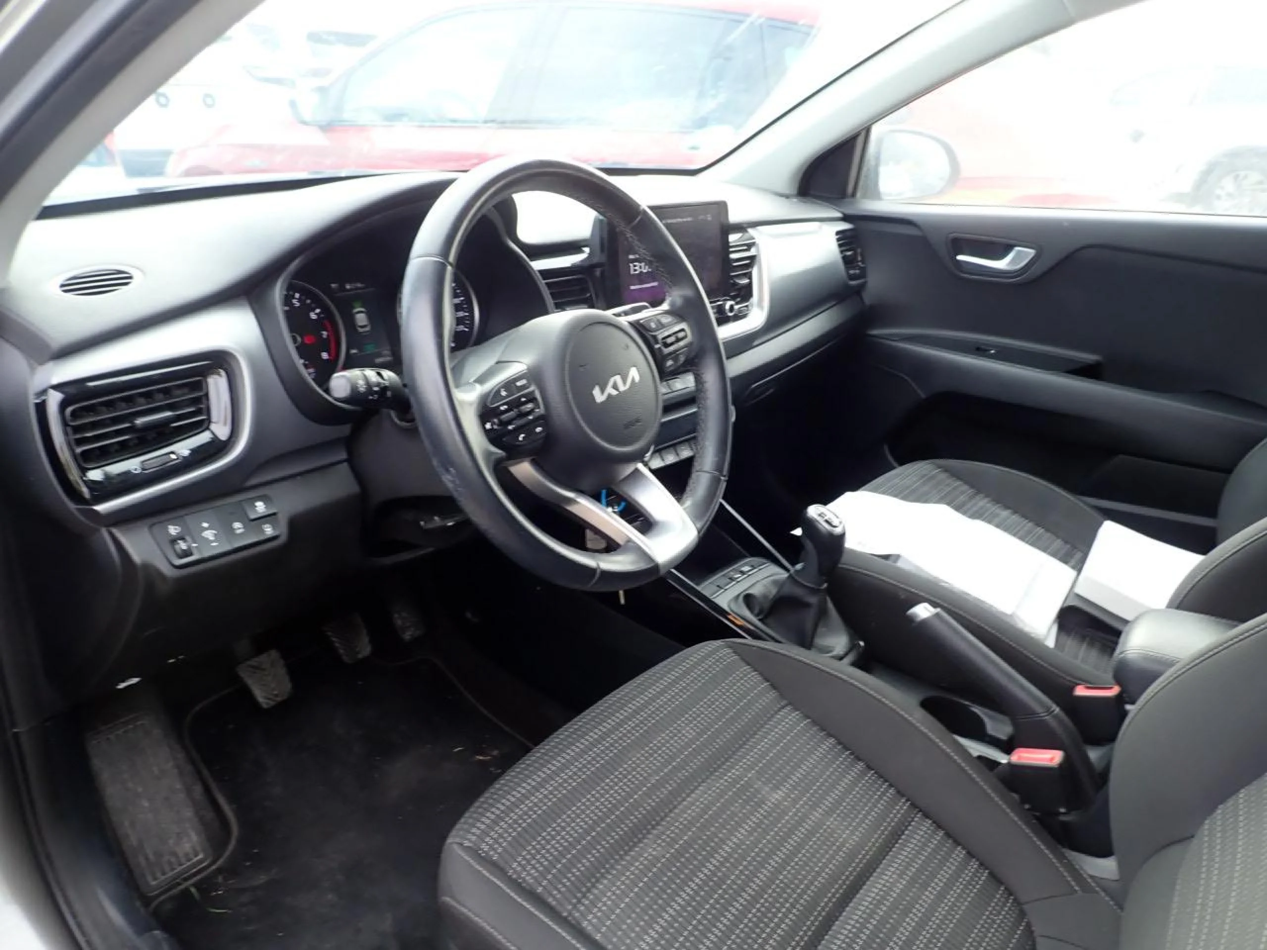 Kia Stonic 1.0 T-GDi 88kW (120CV) MHEV iMT Drive - Foto 5