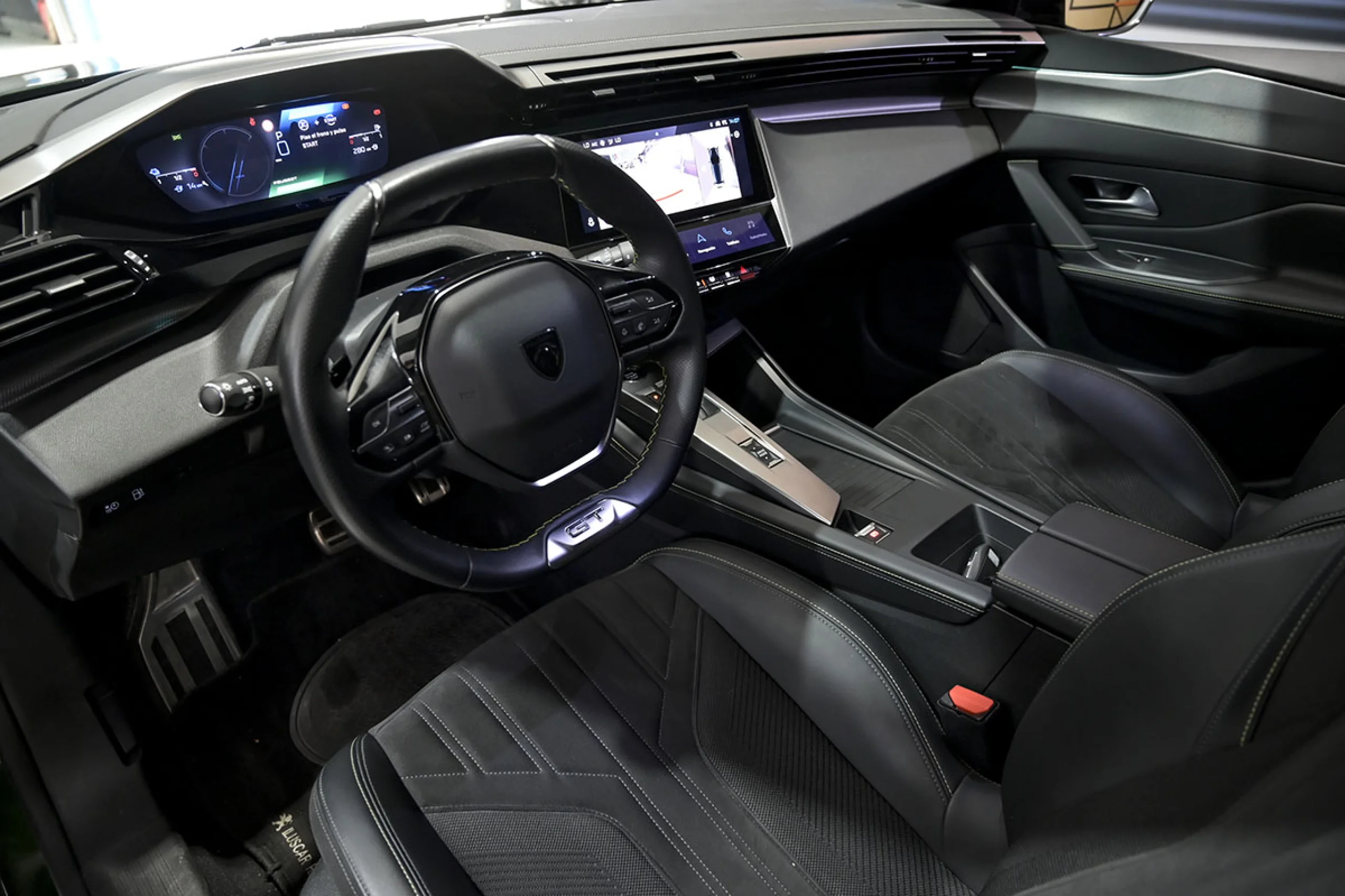 Peugeot 308 5P GT Pack Hybrid 225 eEAT8 - Foto 6