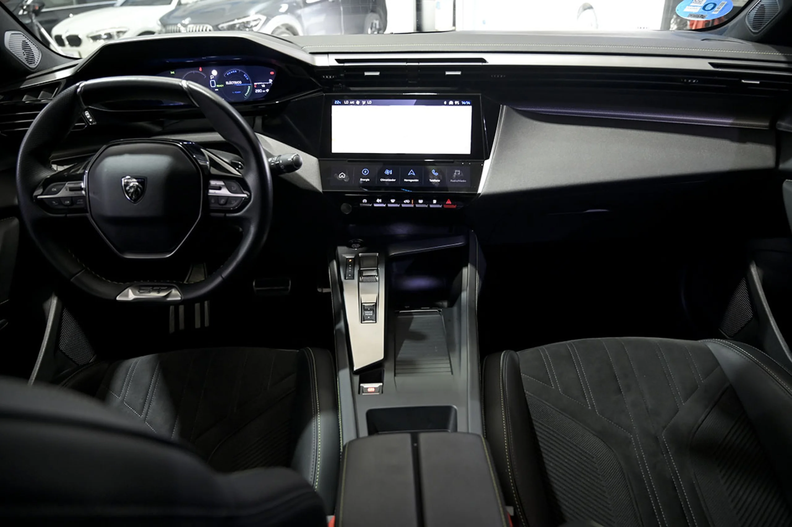 Peugeot 308 5P GT Pack Hybrid 225 eEAT8 - Foto 8