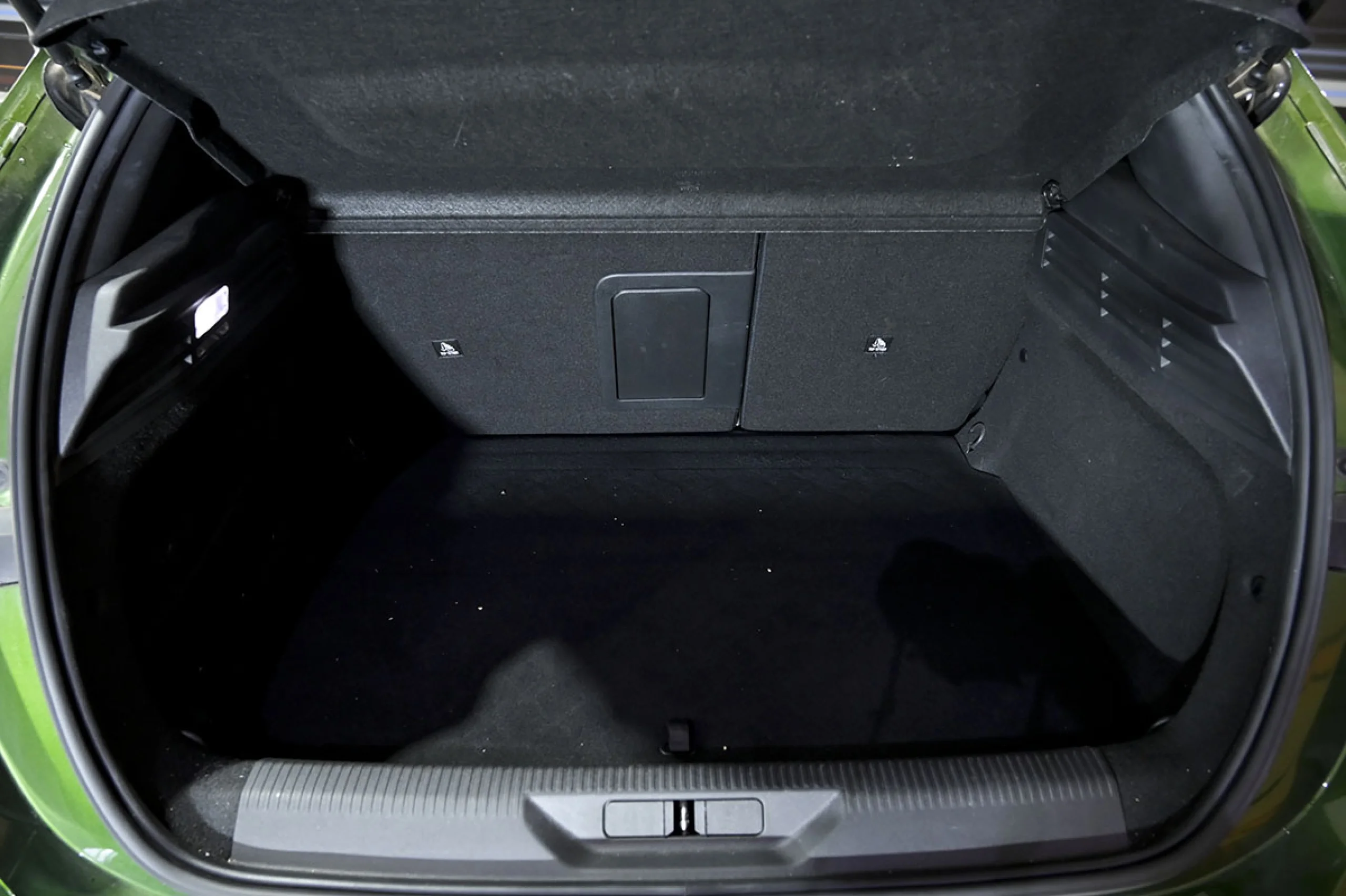 Peugeot 308 5P GT Pack Hybrid 225 eEAT8 - Foto 13