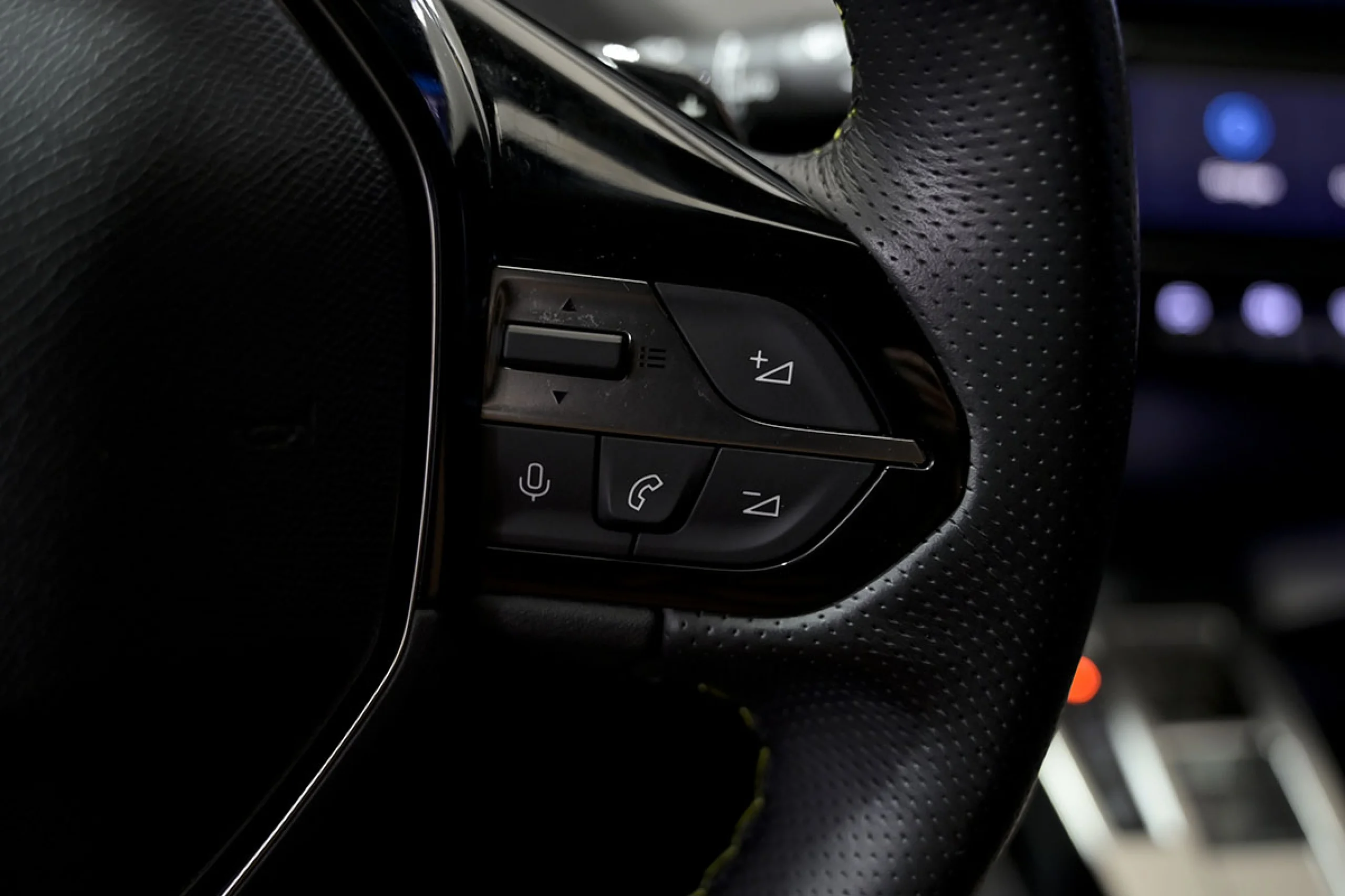 Peugeot 308 5P GT Pack Hybrid 225 eEAT8 - Foto 28