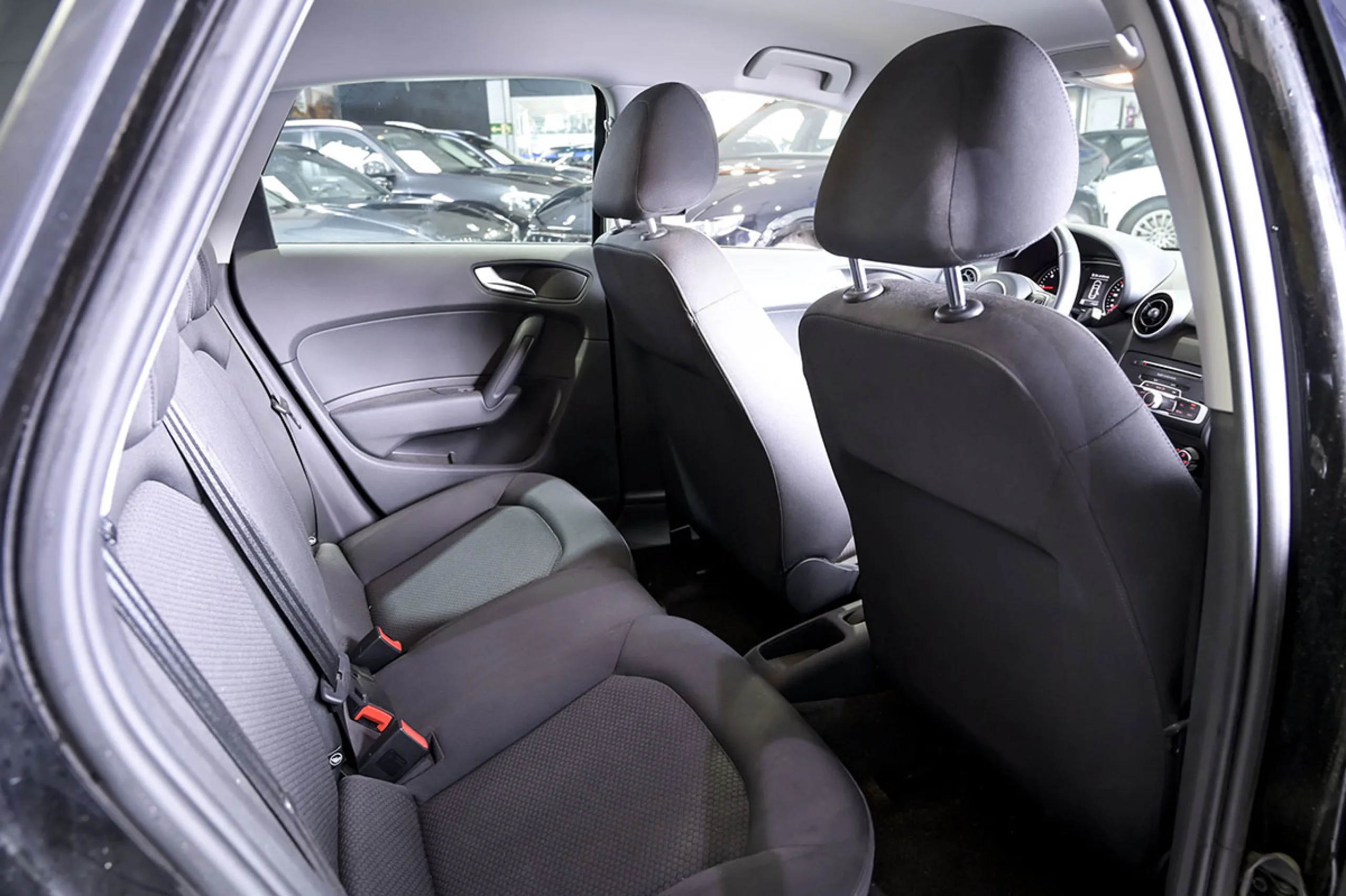 Audi A1 Sportback 1.4 TDI 90CV ultra Attraction - Foto 14