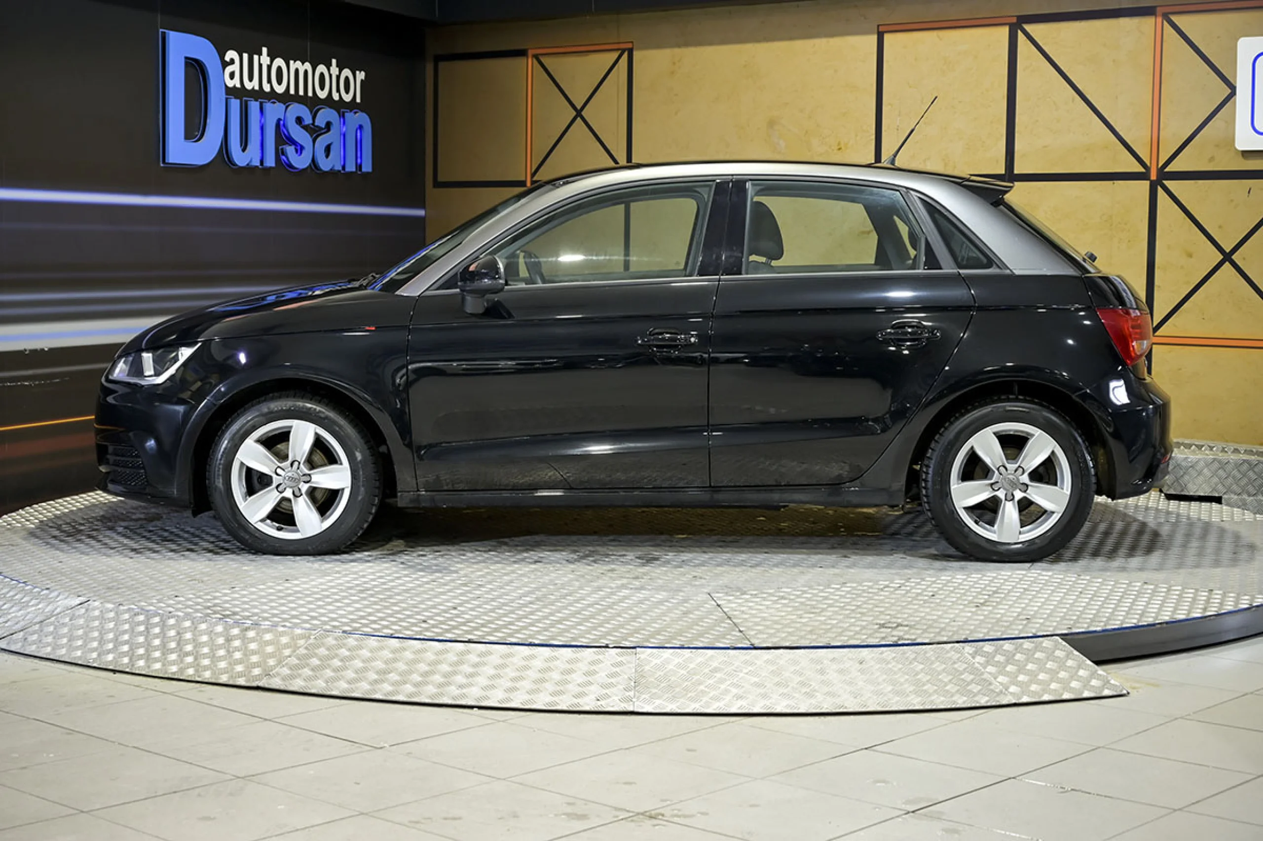 Audi A1 Sportback 1.4 TDI 90CV ultra Attraction - Foto 18