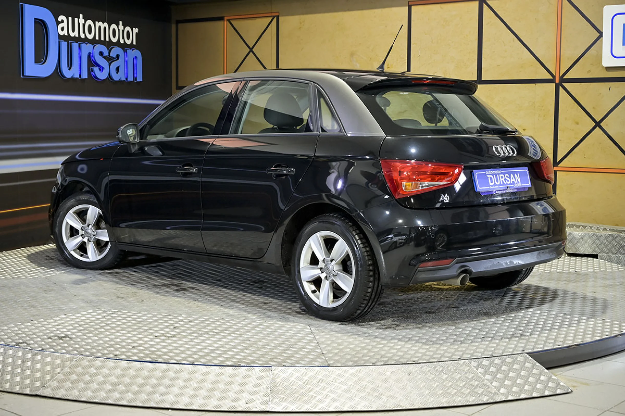 Audi A1 Sportback 1.4 TDI 90CV ultra Attraction - Foto 4