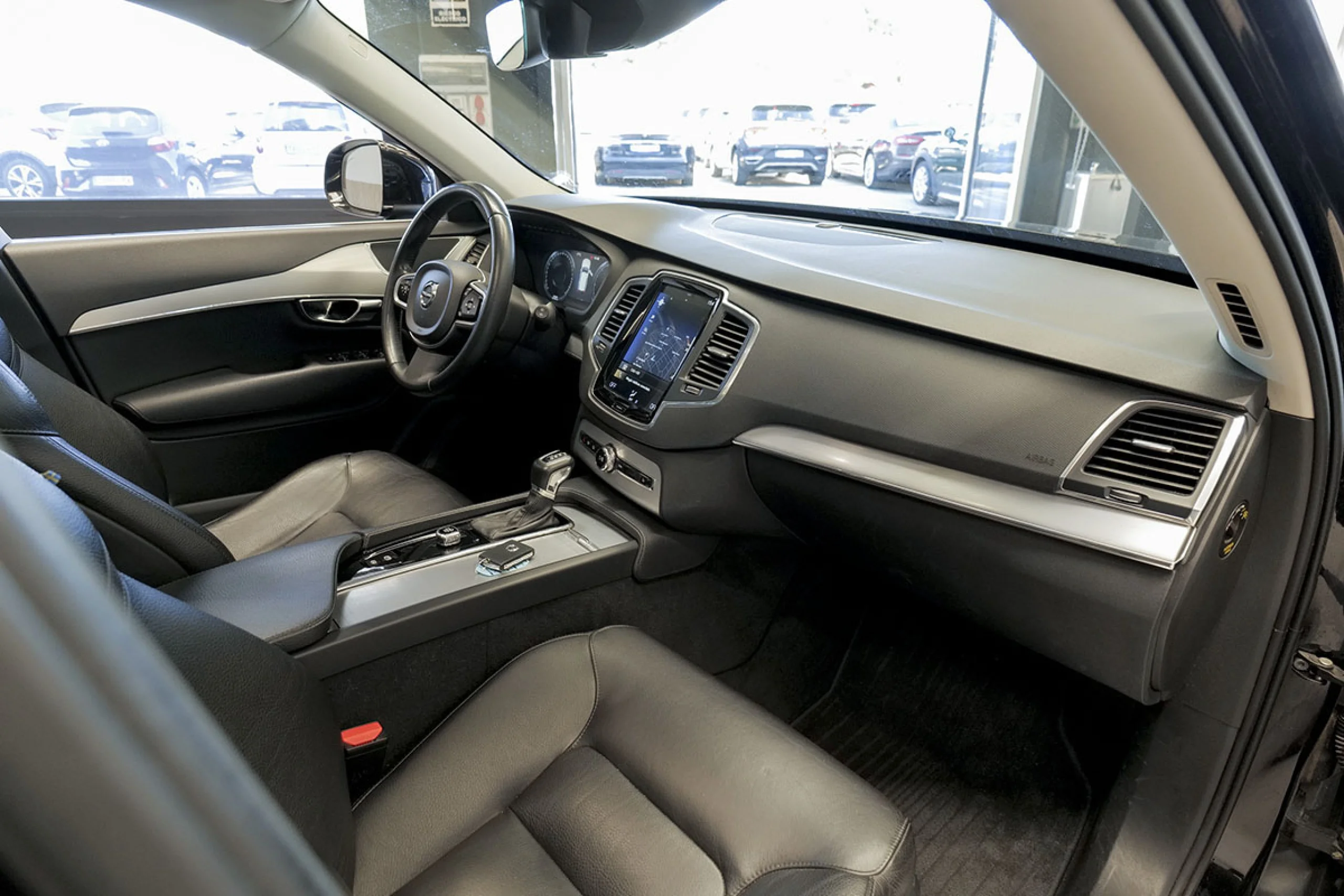 Volvo XC 90 XC90 2.0 D5 AWD Momentum Pro Auto - Foto 30