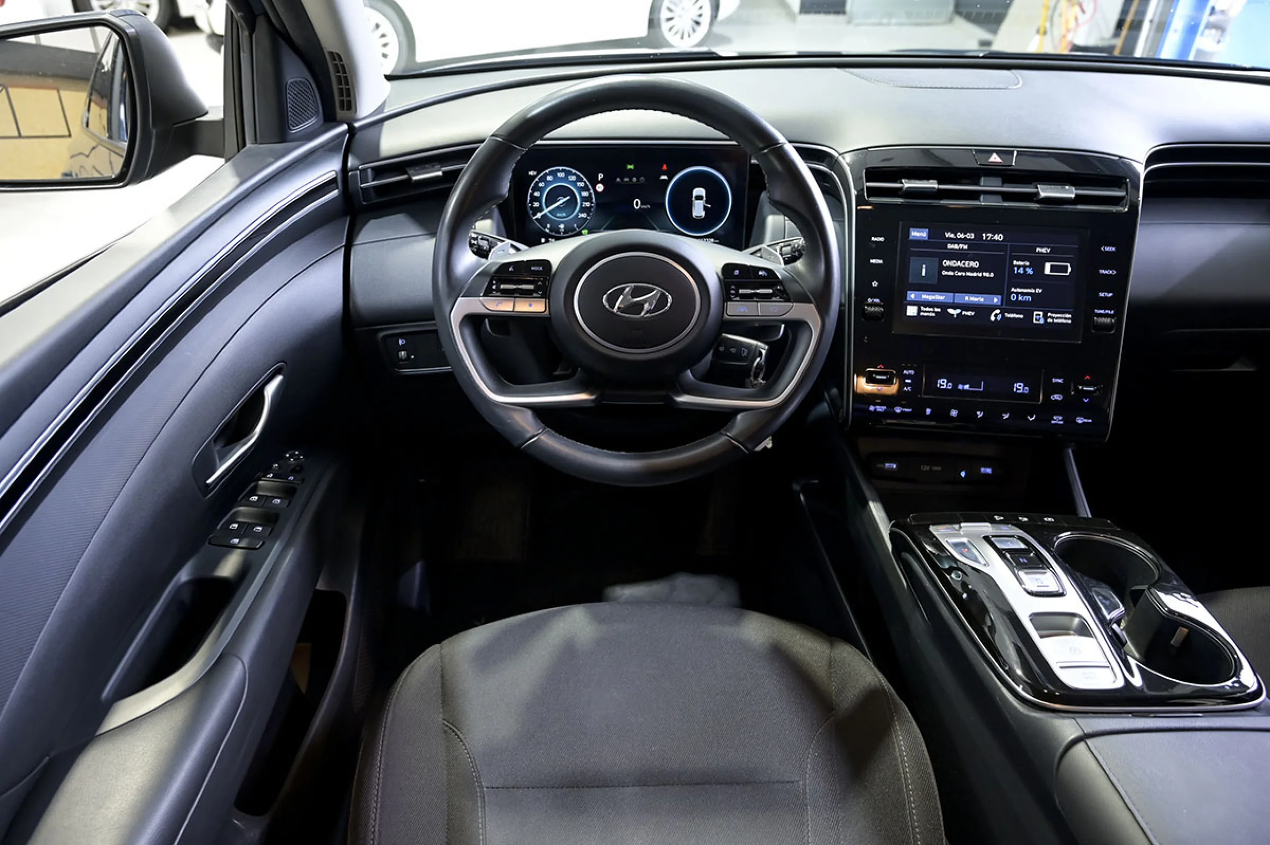 Hyundai Tucson 1.6 TGDI PHEV 195kW Maxx Auto 4X4 - Foto 35