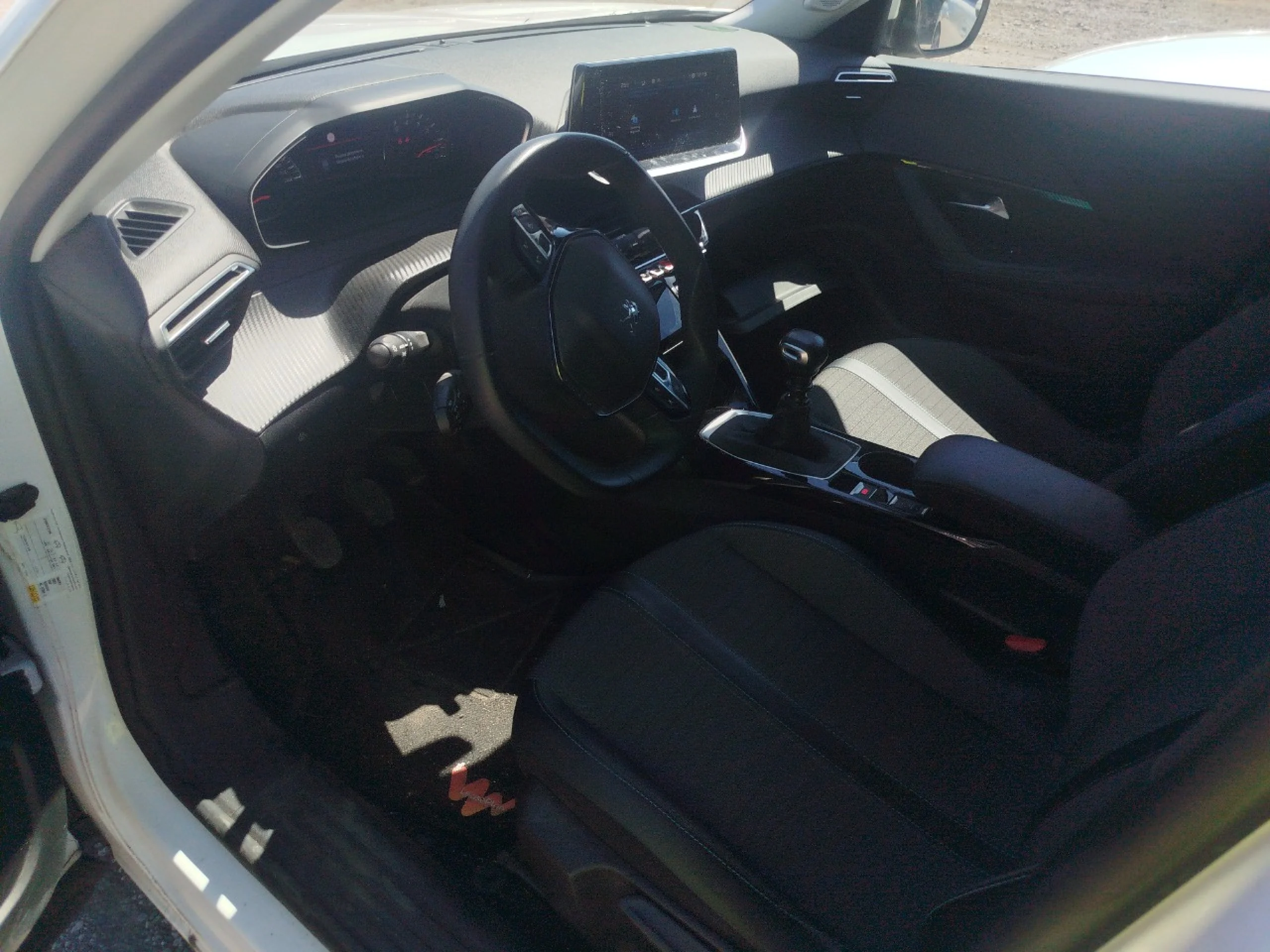 Peugeot 2008 Allure BlueHDI 81kW (110CV) - Foto 7