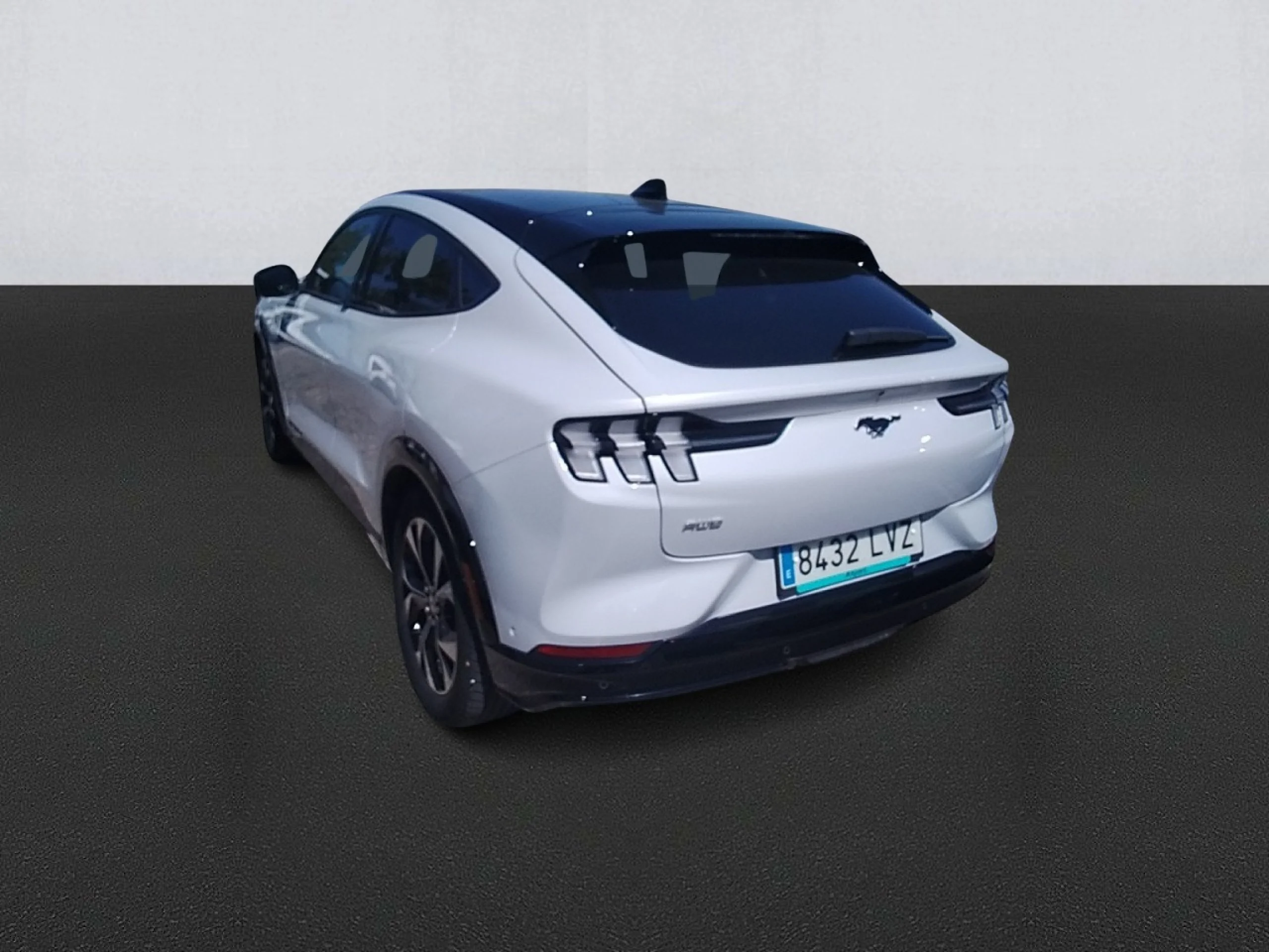 Ford MUSTANG MACH-E AWD 258kW Batería 98.8Kwh - Foto 6