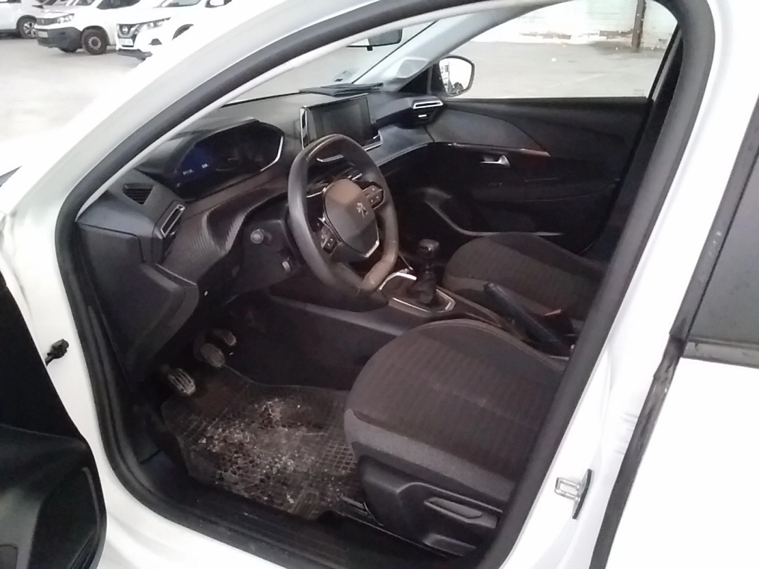 Peugeot 208 BlueHDi 73kW (100CV) Active - Foto 7