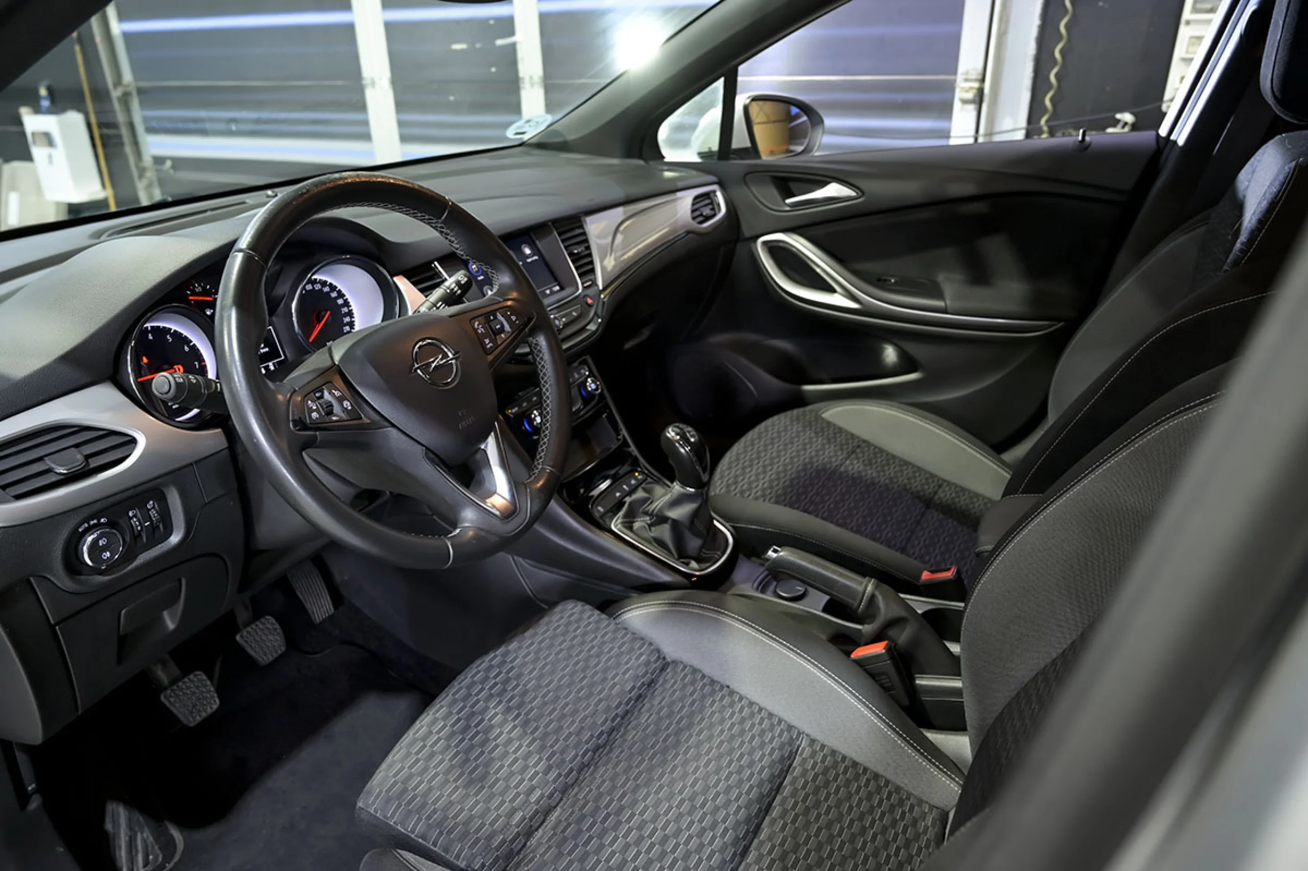 Opel Astra 1.2T SHL 81kW 110CV GS Line - Foto 6