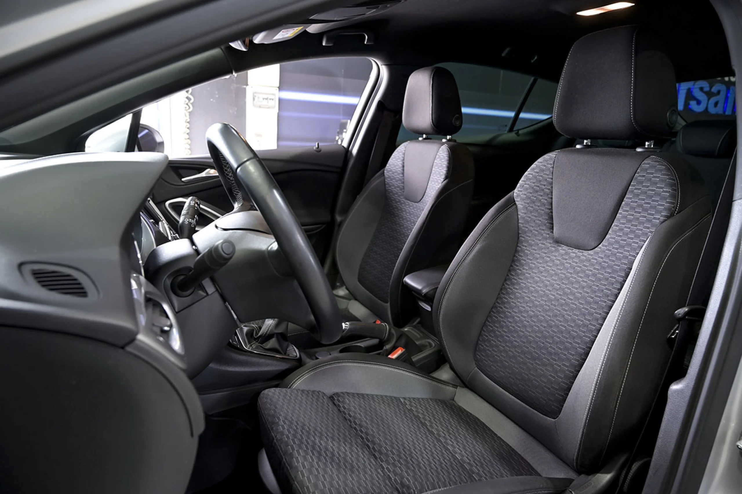 Opel Astra 1.2T SHL 81kW 110CV GS Line - Foto 9