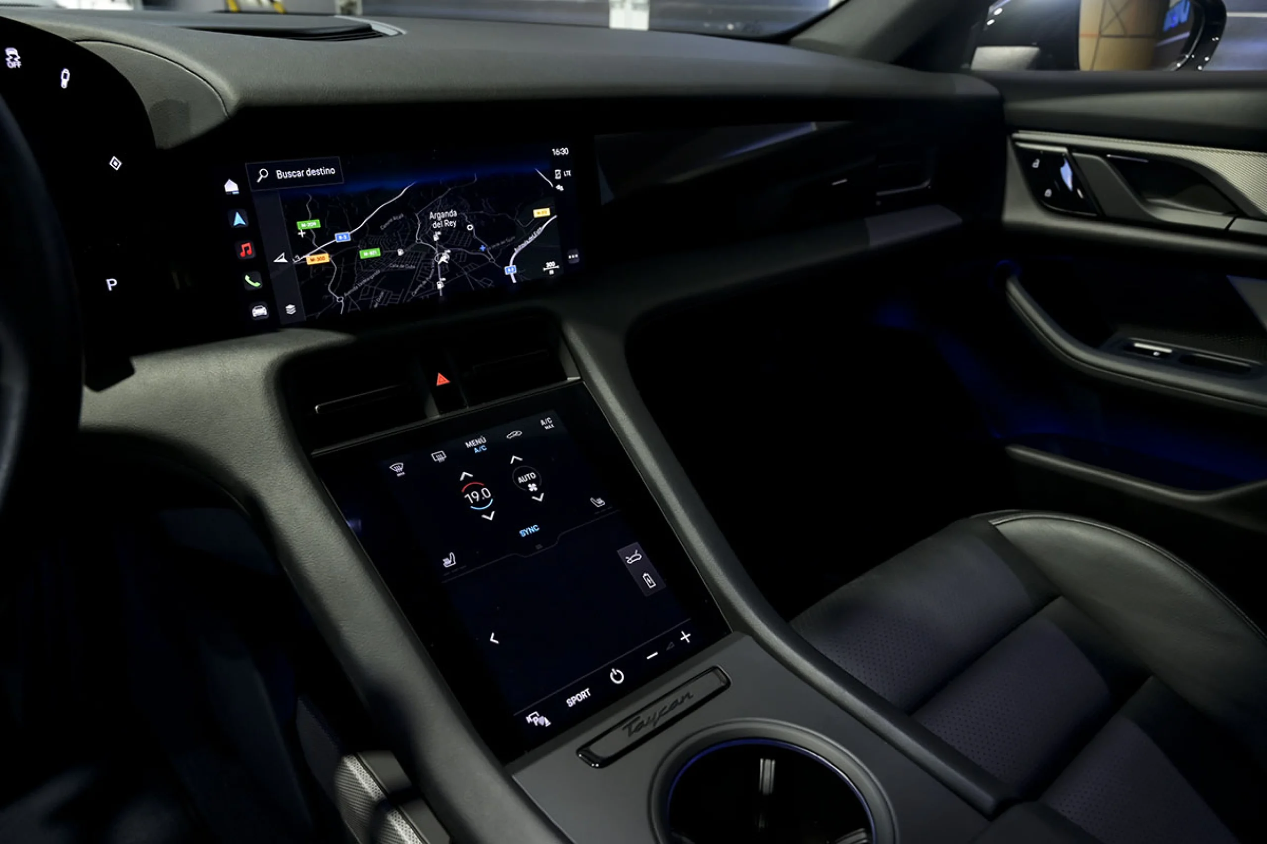 Porsche Taycan Porsche Taycan - Foto 30