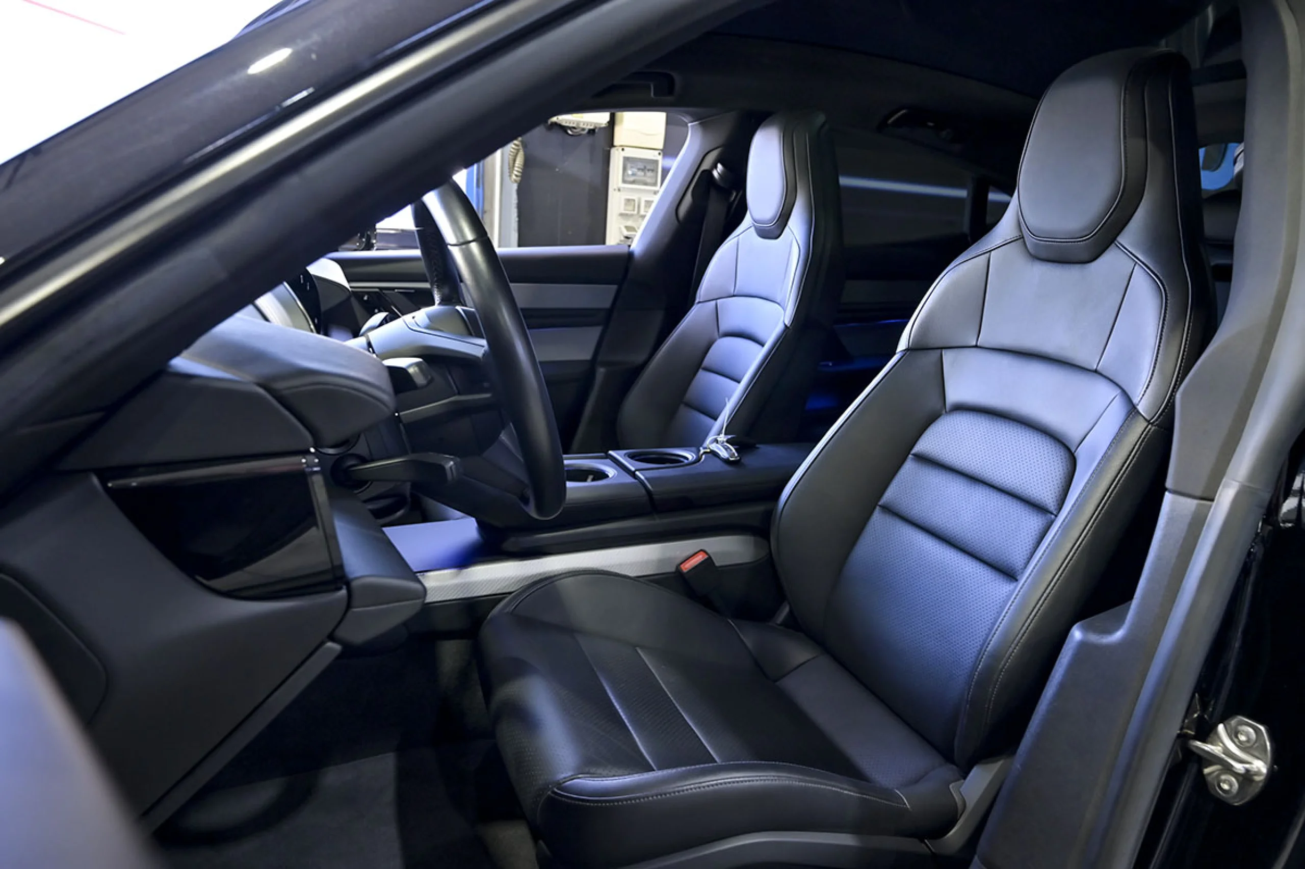 Porsche Taycan Porsche Taycan - Foto 24