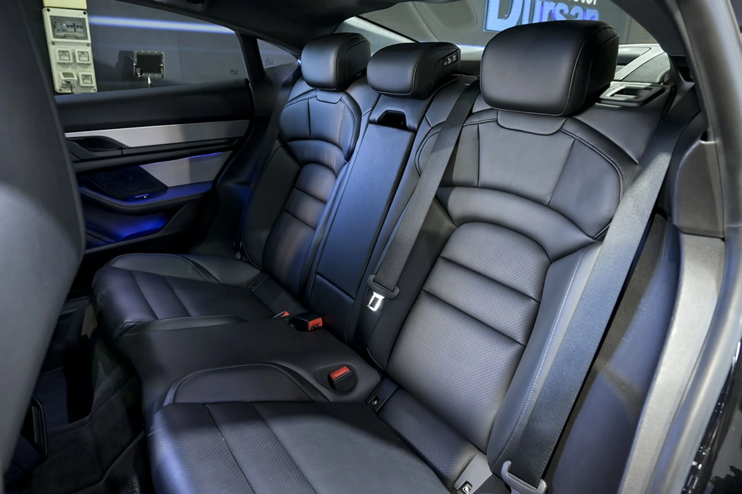 Porsche Taycan Porsche Taycan - Foto 16