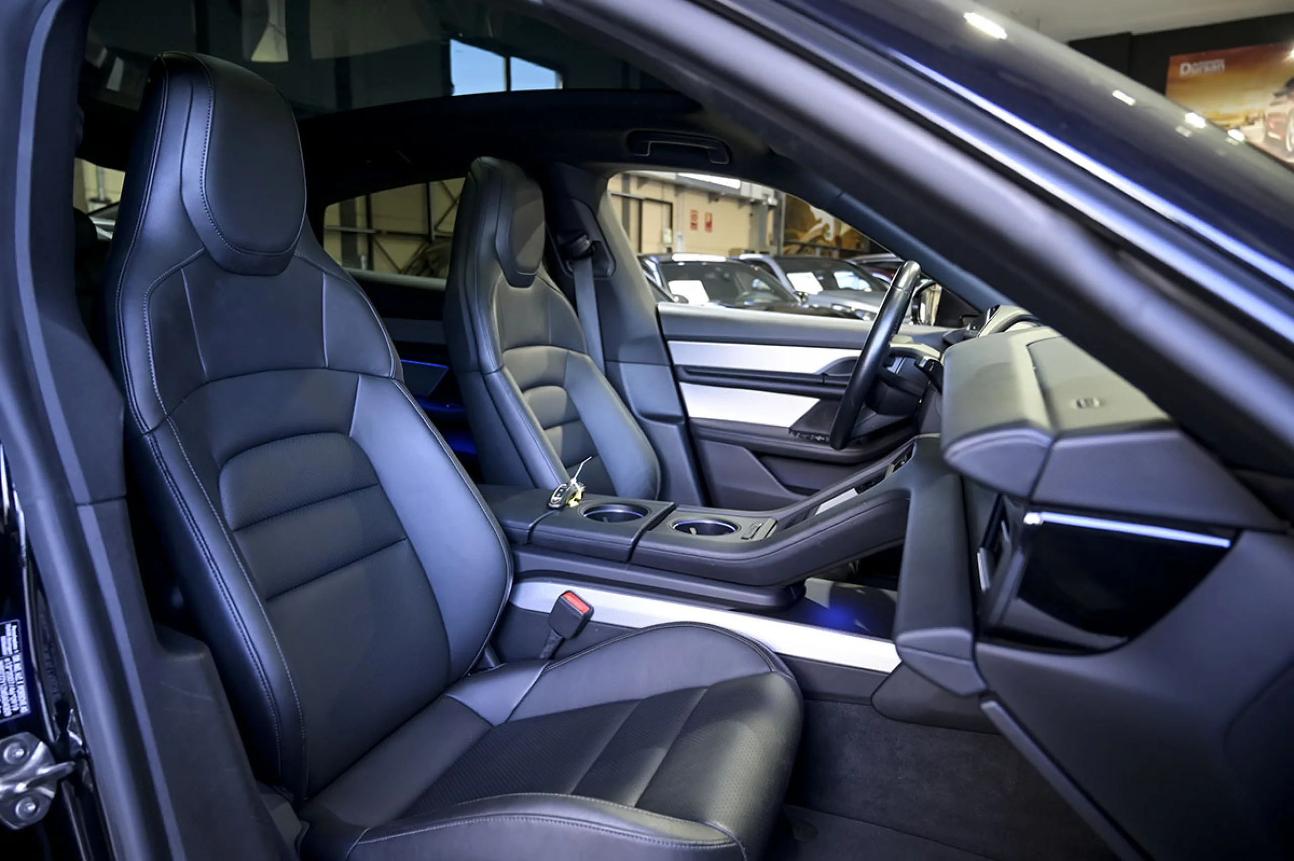 Porsche Taycan Porsche Taycan - Foto 34