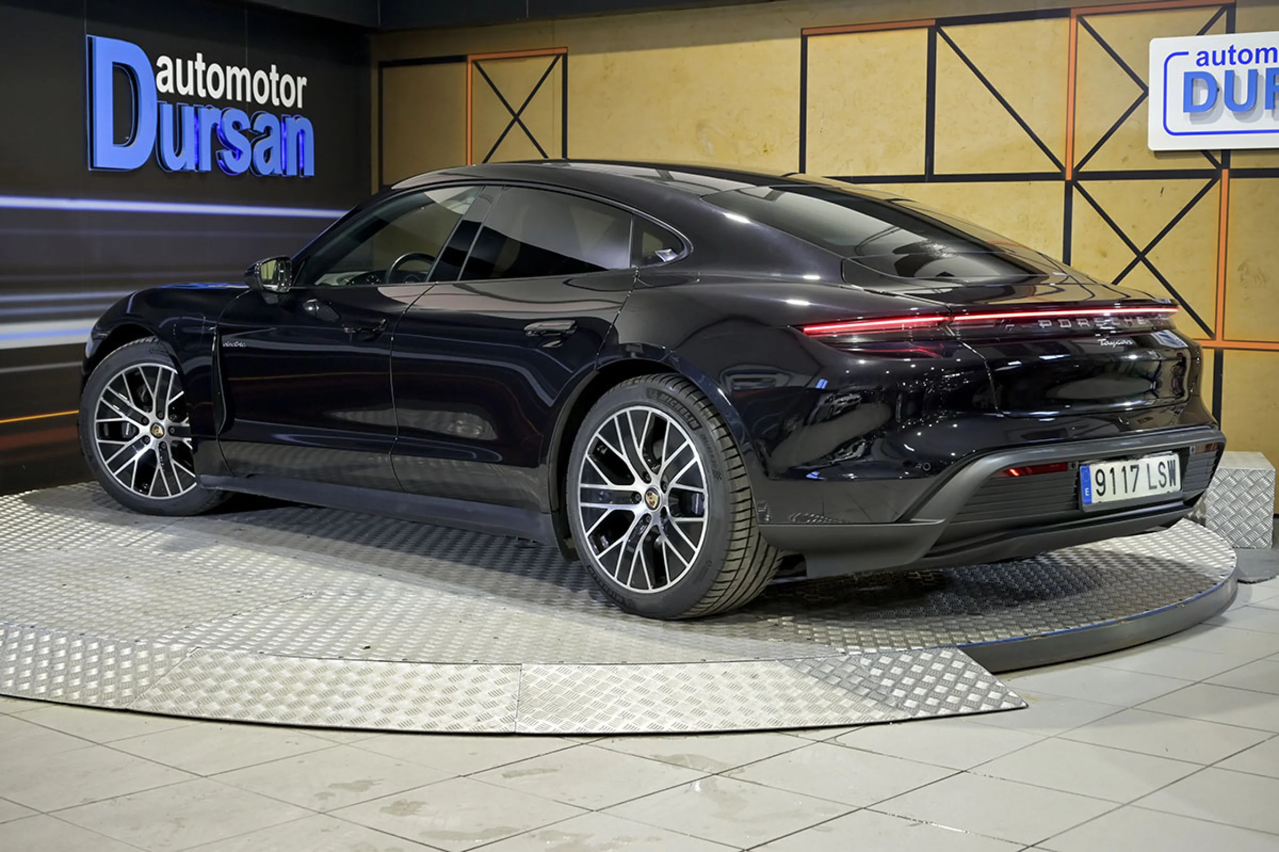 Porsche Taycan Porsche Taycan - Foto 4