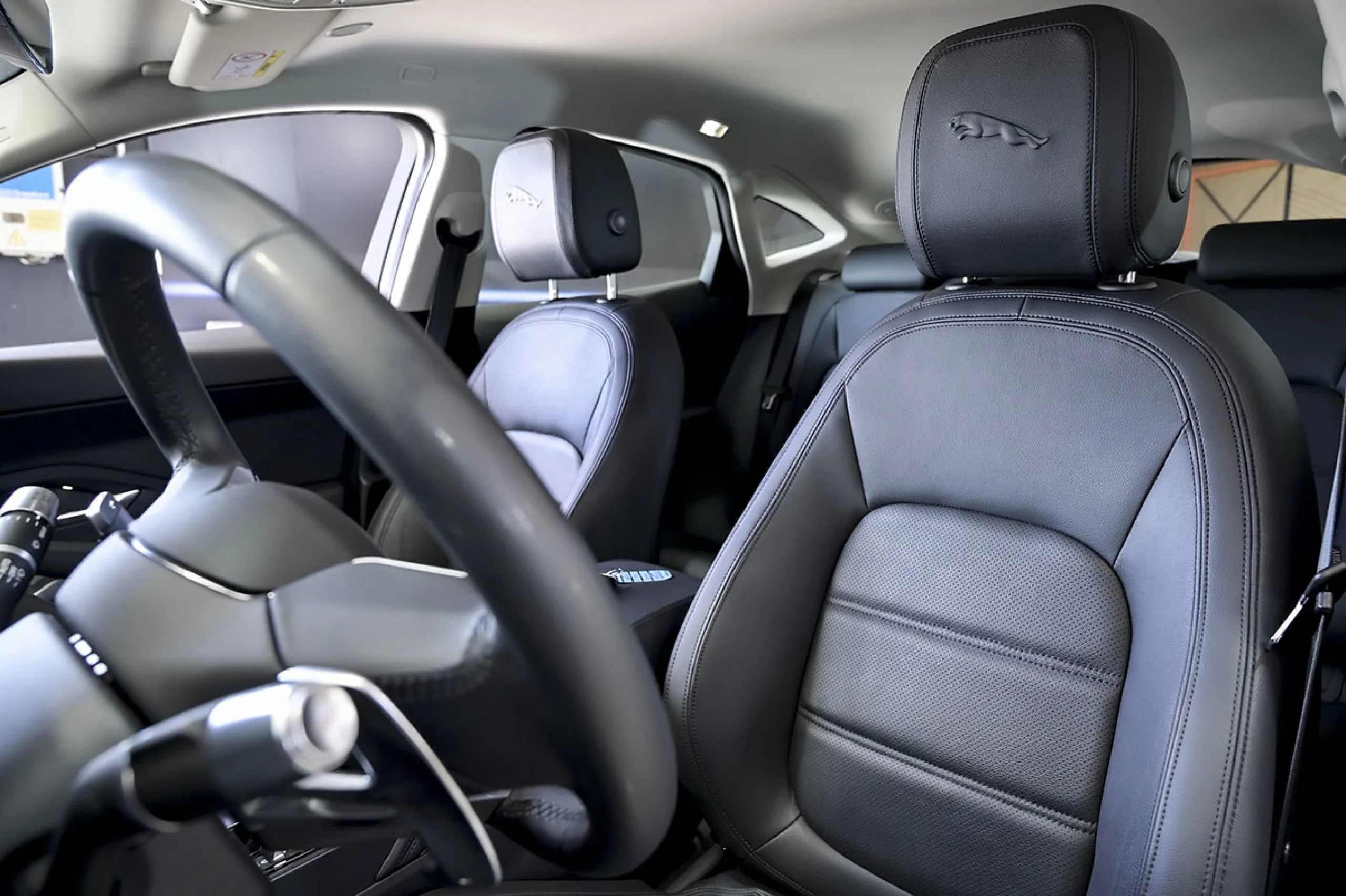 Jaguar E-Pace 2.0D 163PS MHEV S 4WD Auto - Foto 10