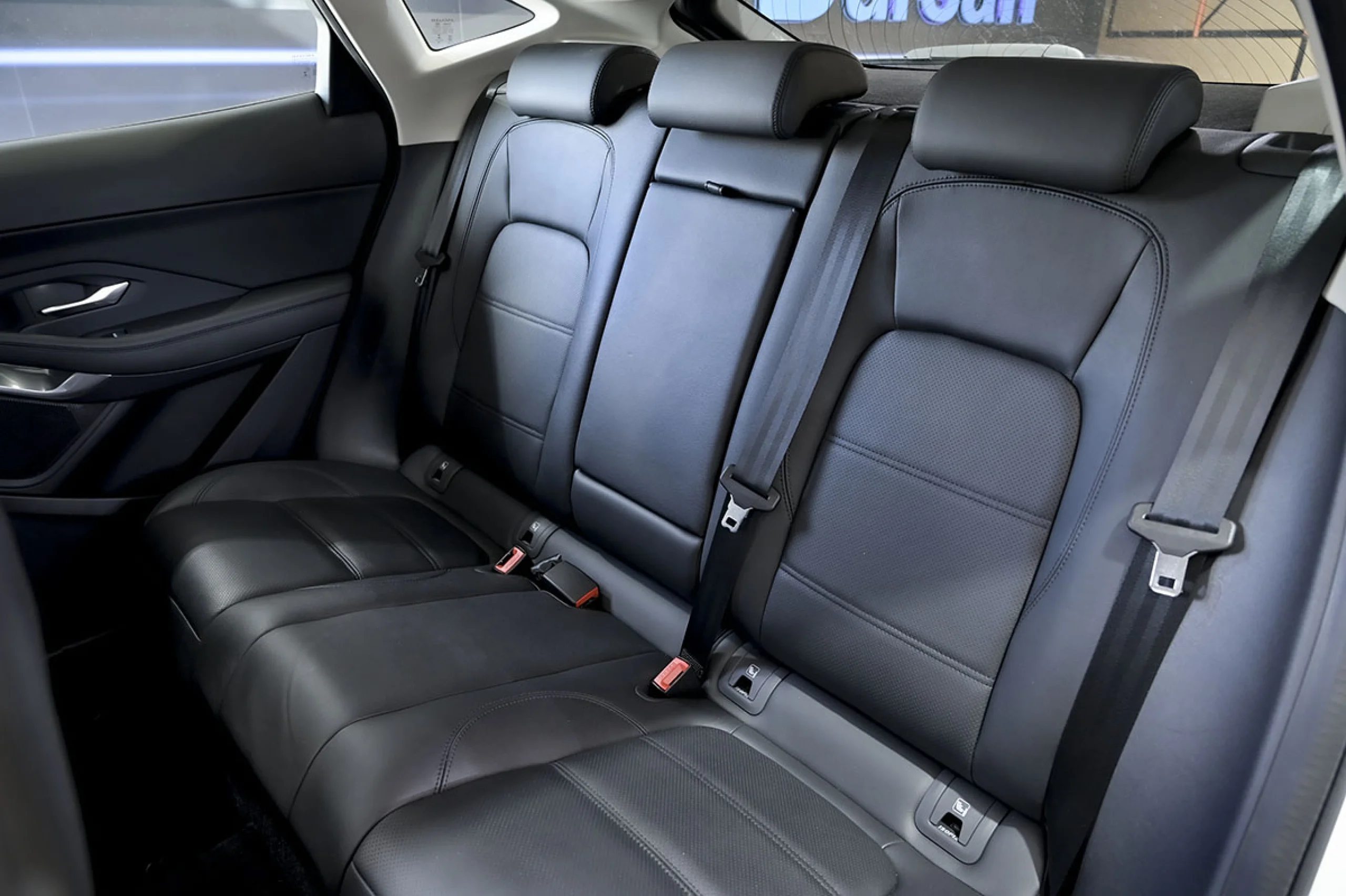 Jaguar E-Pace 2.0D 163PS MHEV S 4WD Auto - Foto 17