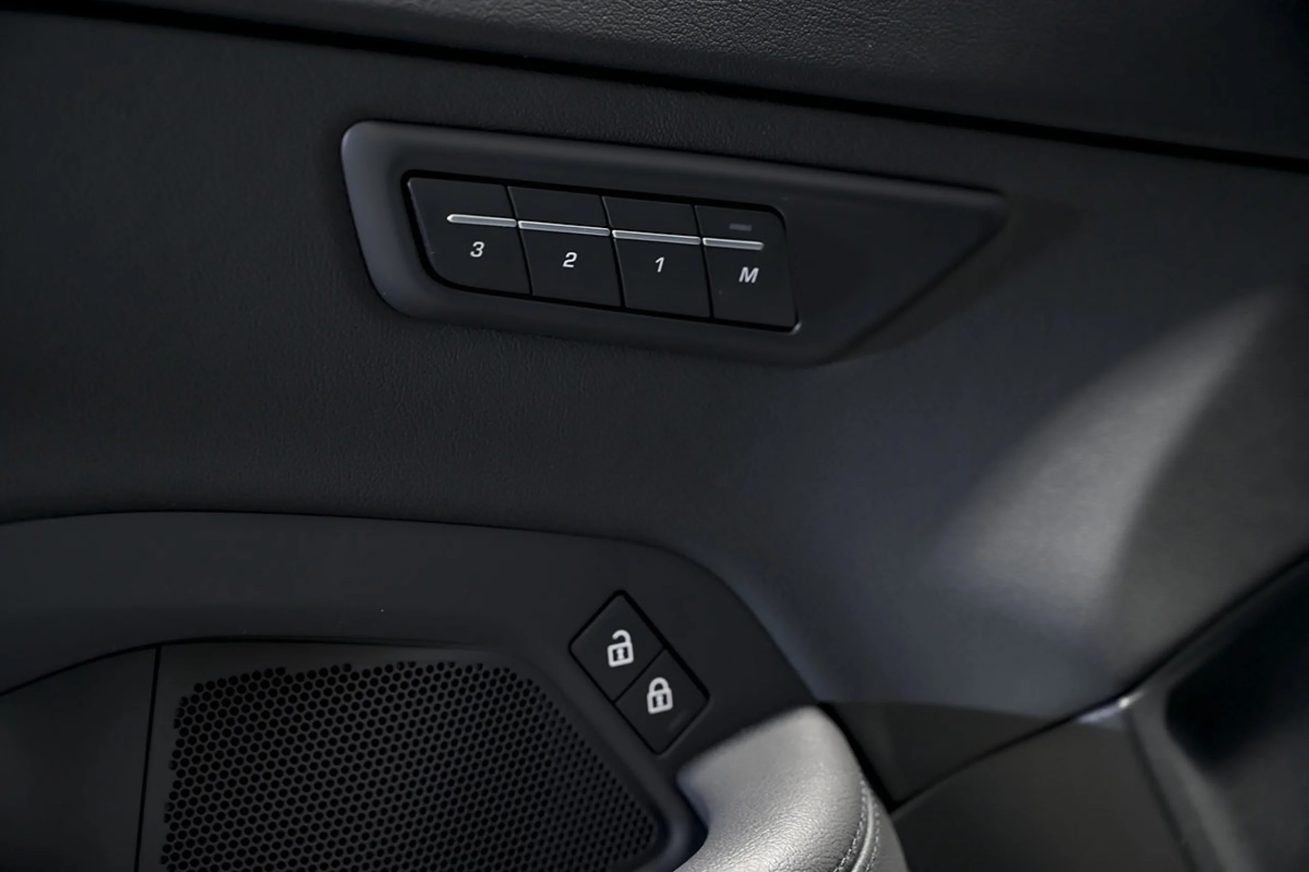 Jaguar E-Pace 2.0D 163PS MHEV S 4WD Auto - Foto 24