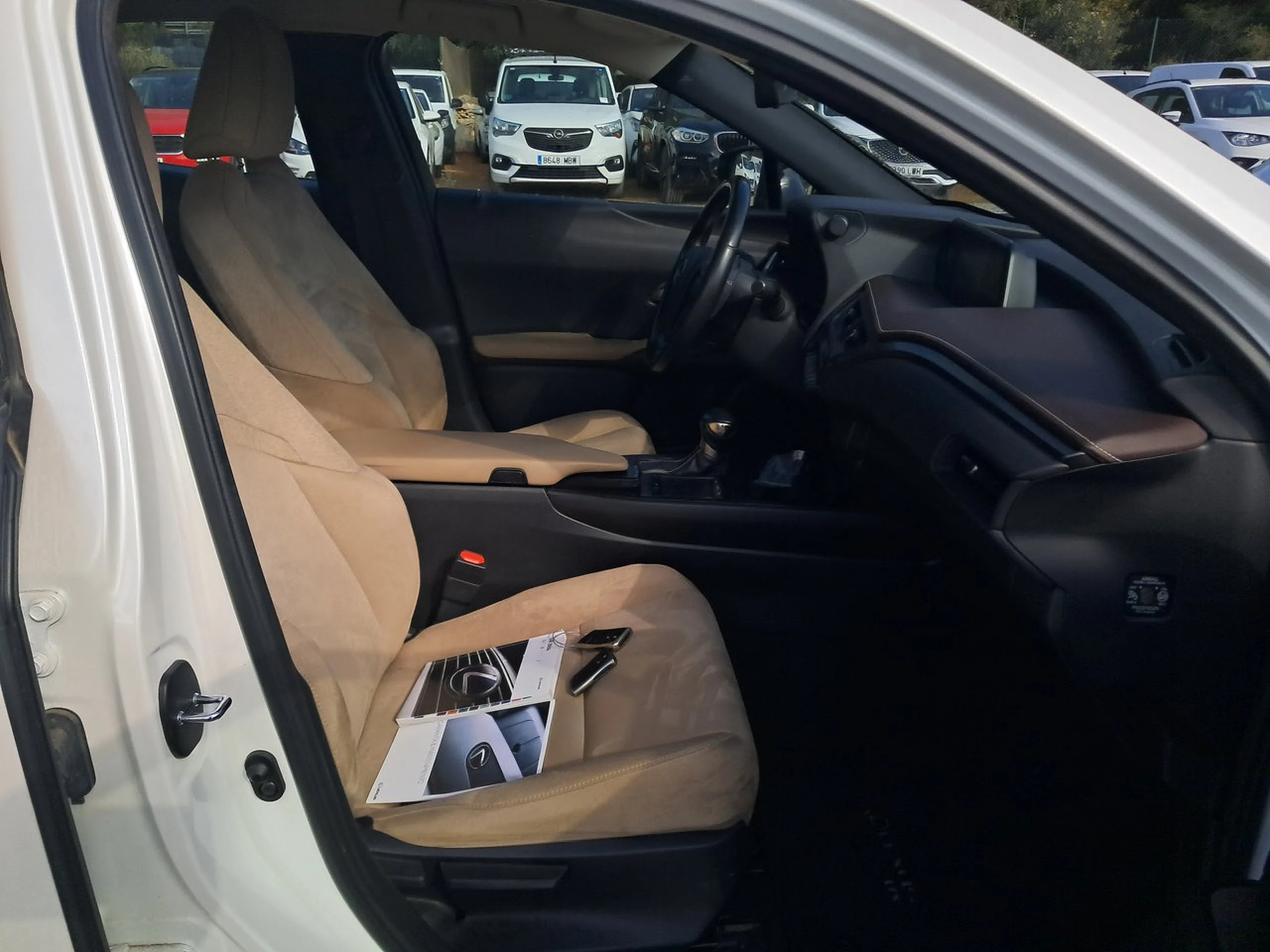 Lexus UX 250h UX 2.0 250h Business Navigation - Foto 8