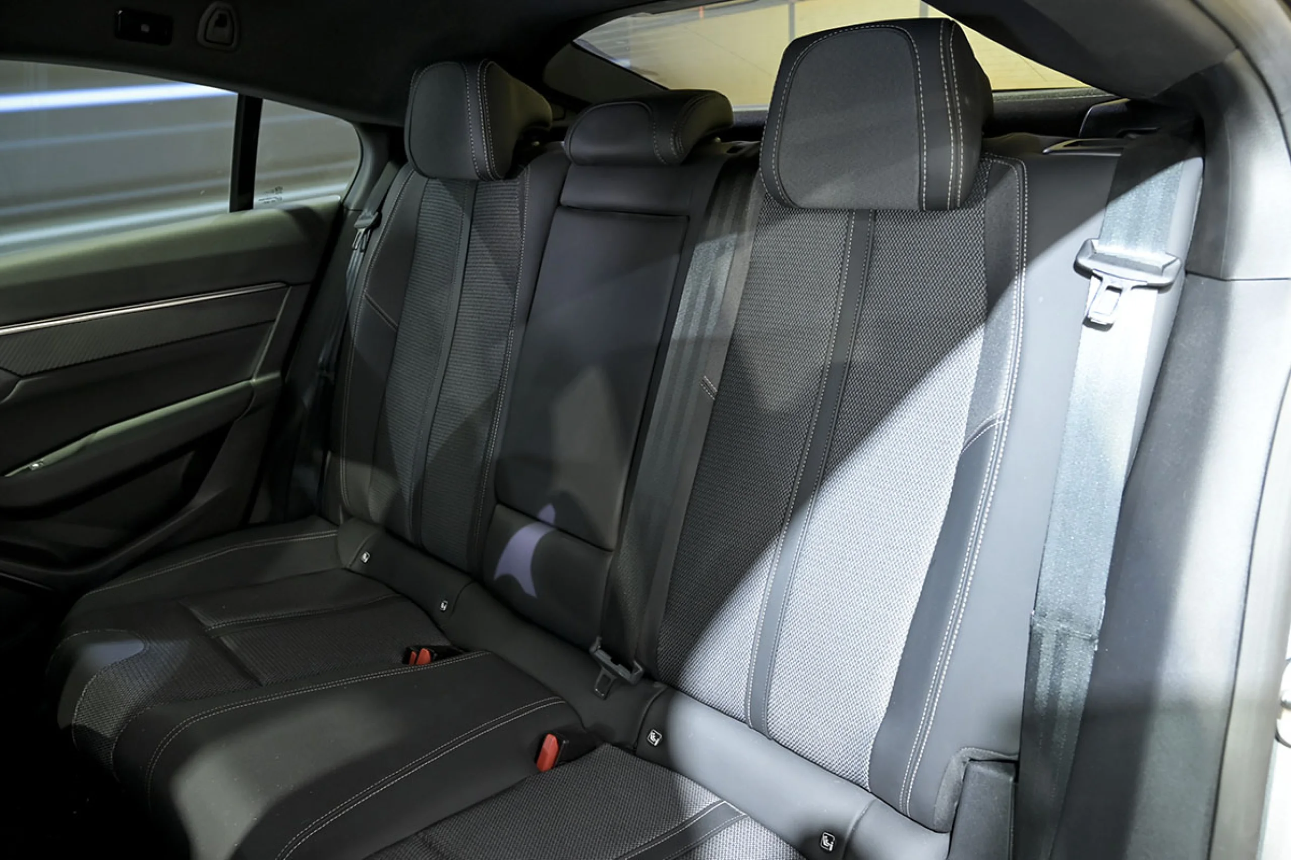 Peugeot 508 5P Allure PureTech 130 SS EAT8 - Foto 10