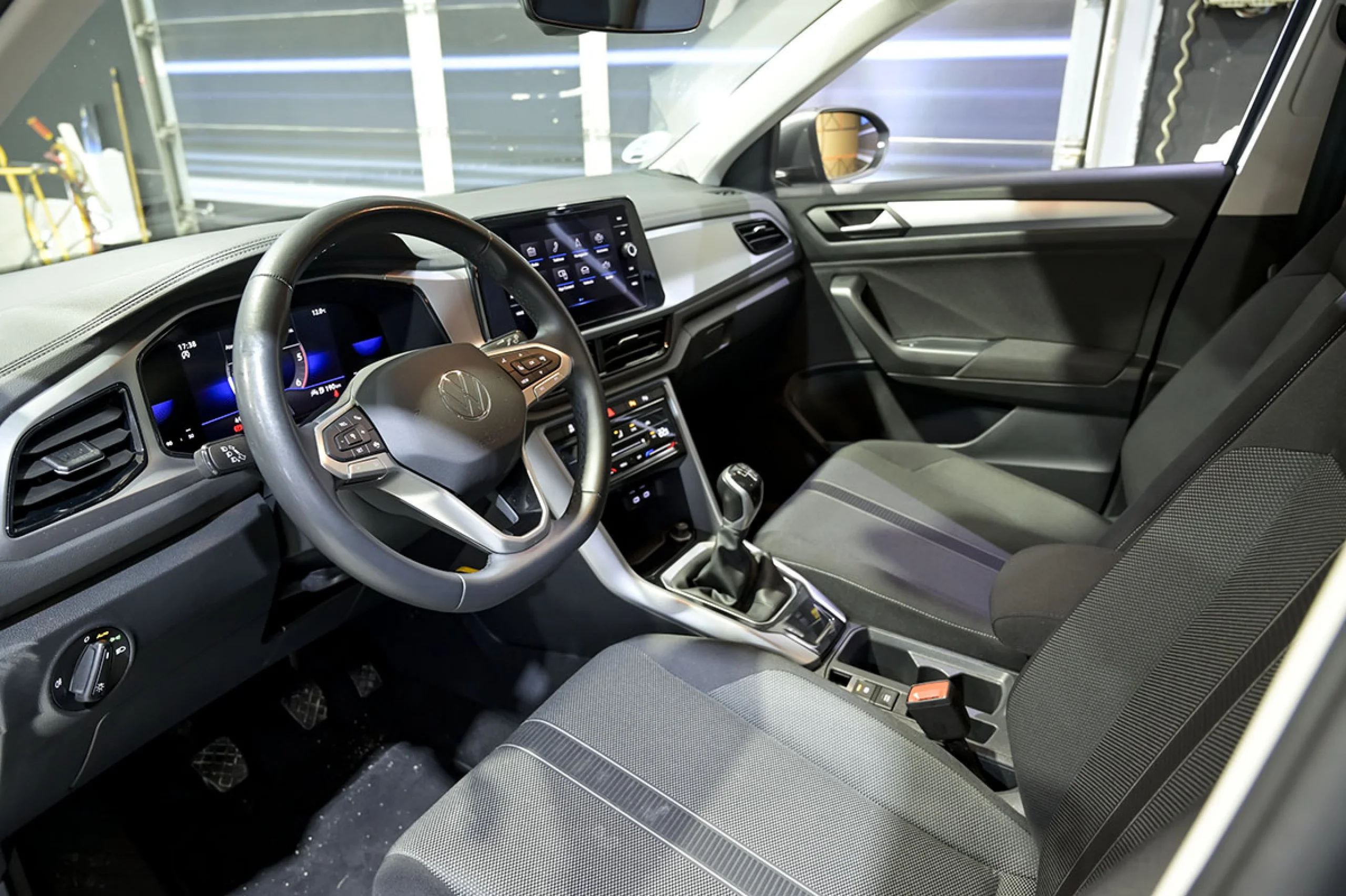 Volkswagen T-Roc Life 2.0 TDI 85kW 115CV - Foto 6