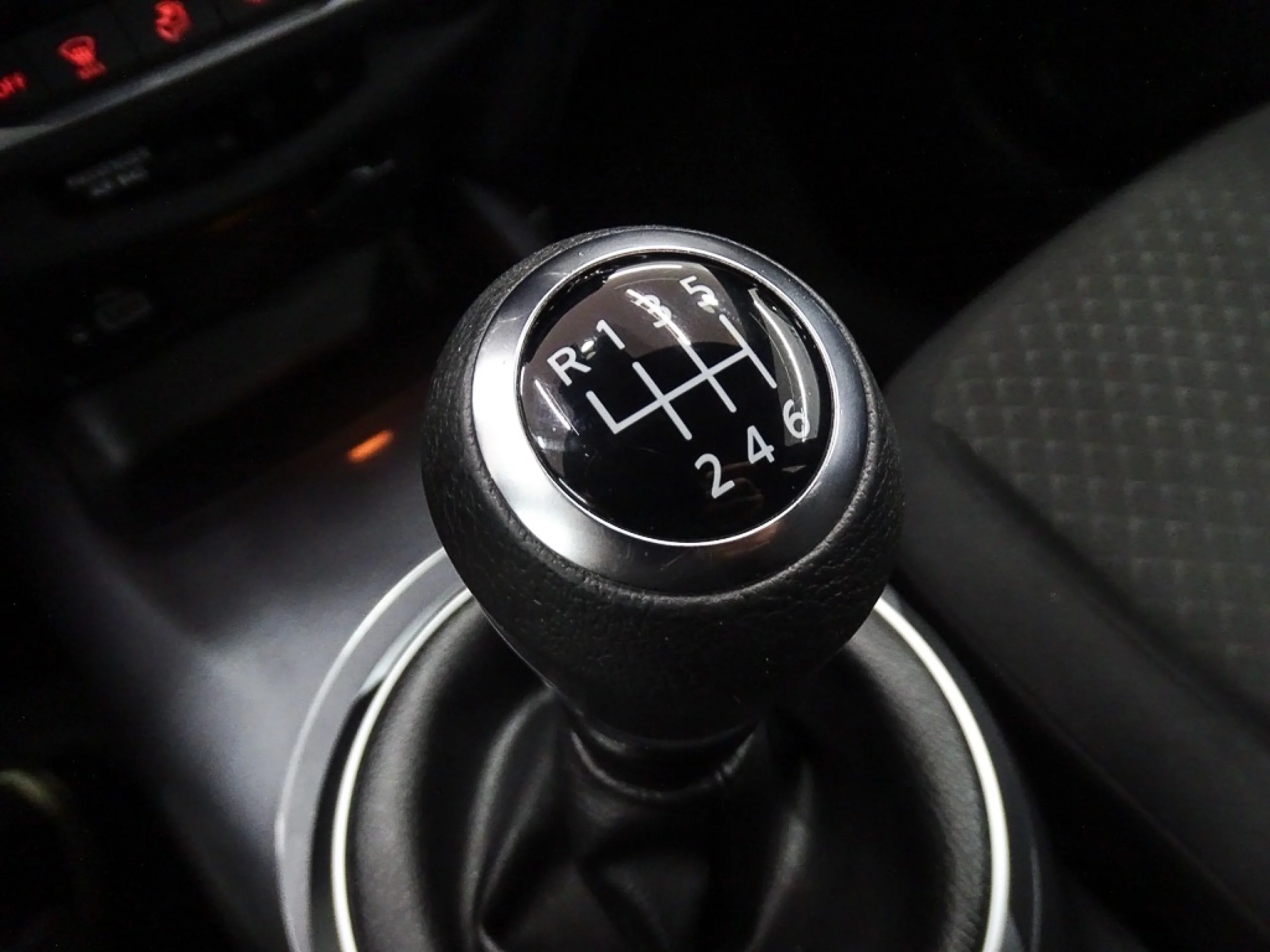 Nissan Juke DIGT 84 kW 114 CV 6MT Acenta - Foto 30