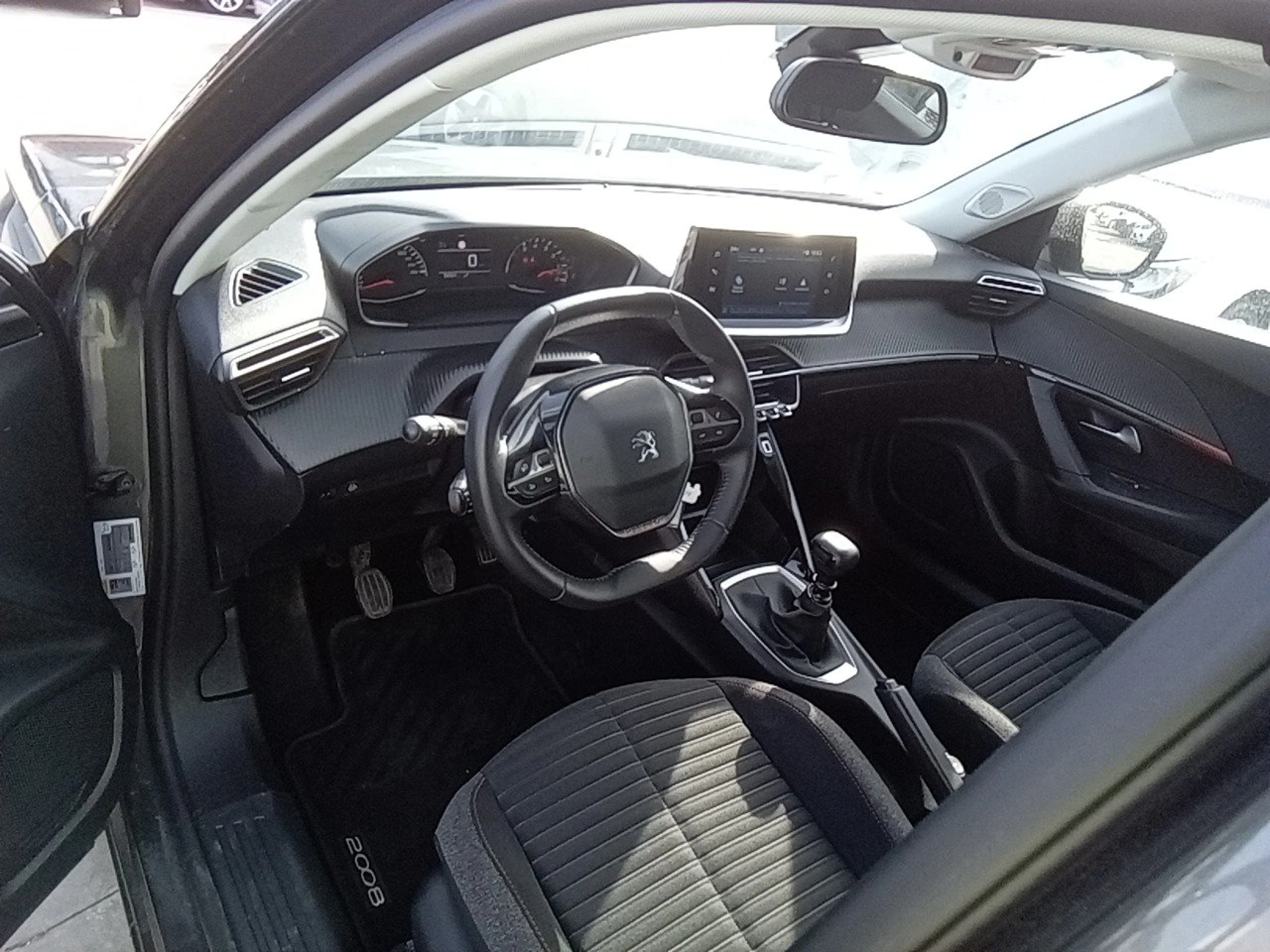 Peugeot 2008 Active Pack BlueHDI 81kW (110CV) - Foto 7