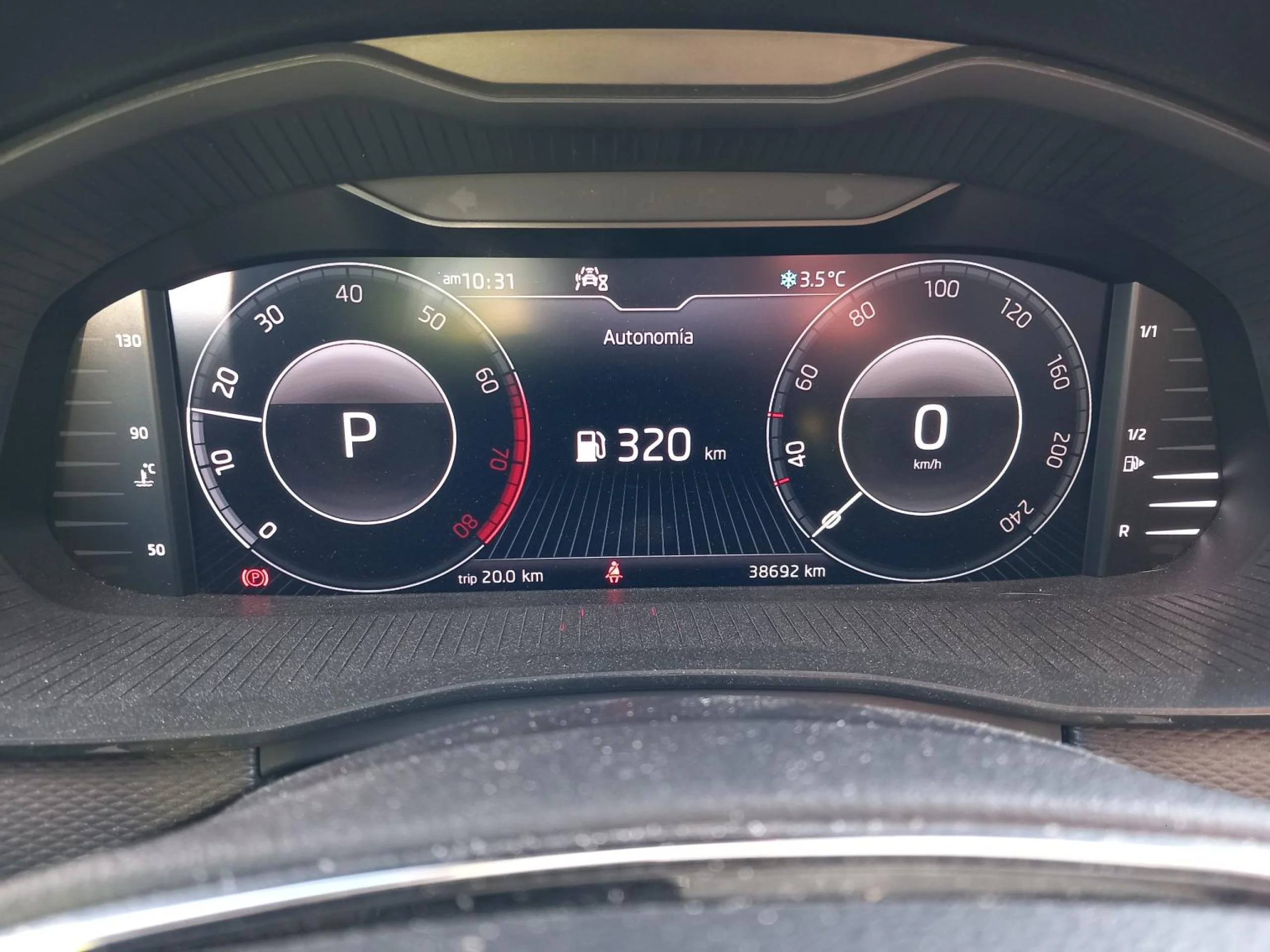 Skoda Kamiq 1.0 TSI 81kW (110CV) DSG Ambition - Foto 6