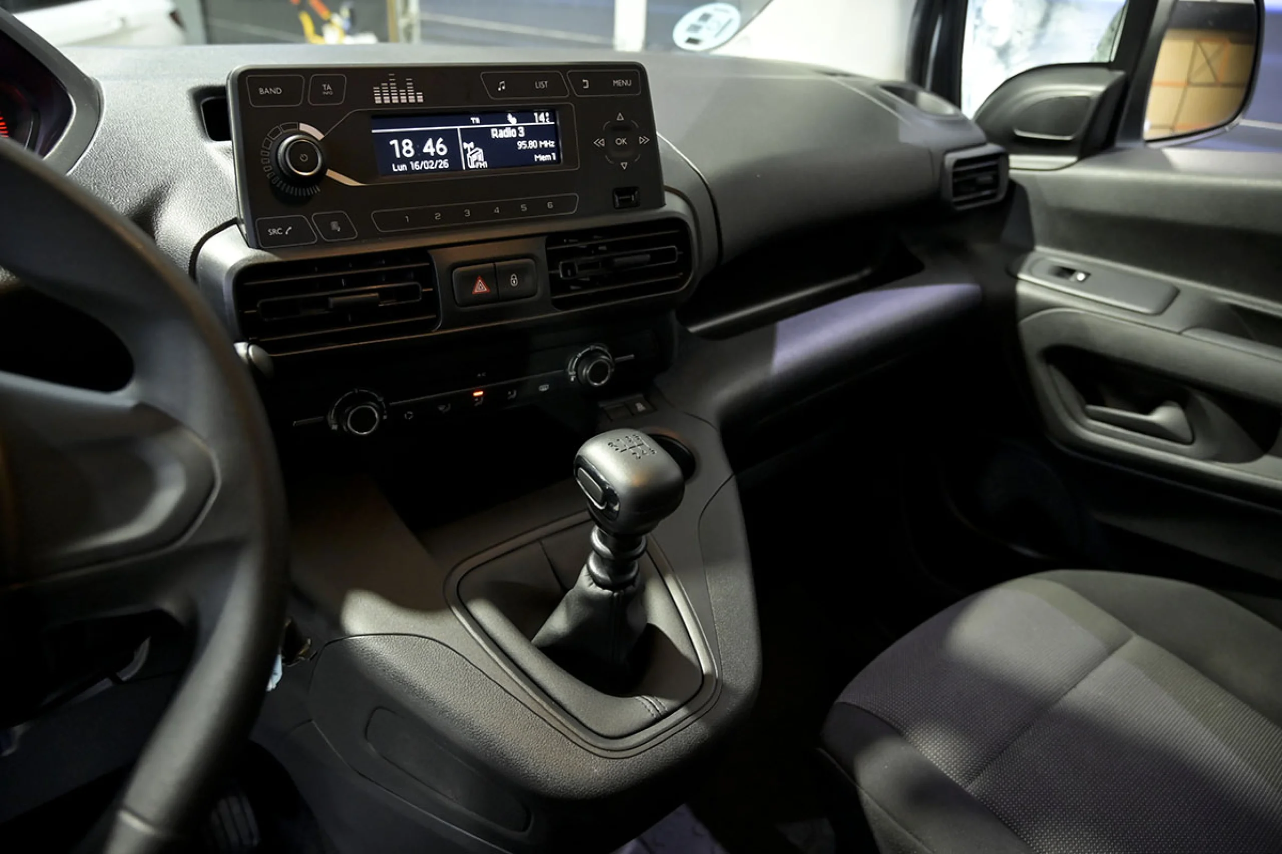 Peugeot Rifter Active Standard BlueHDi 73kW - Foto 23