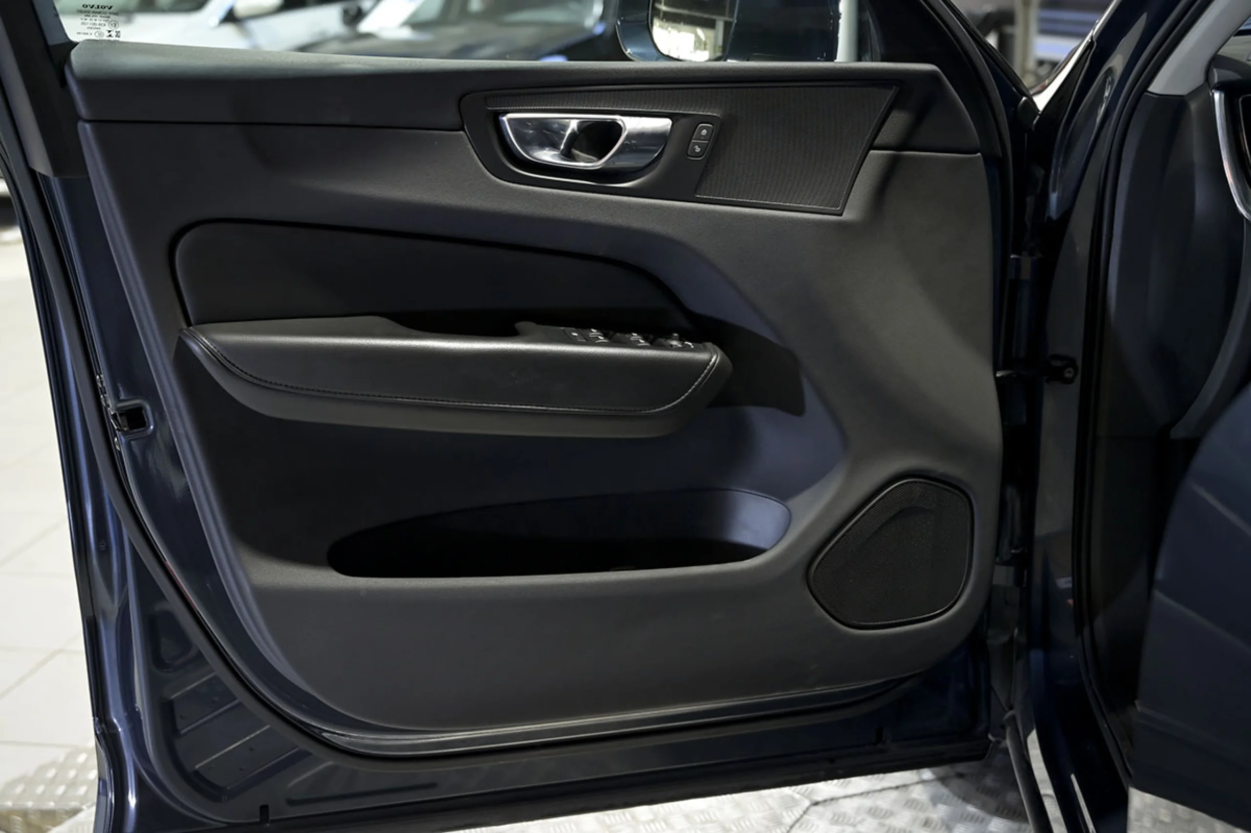 Volvo XC 60 XC60 2.0 B4 D Momentum Pro Auto - Foto 23