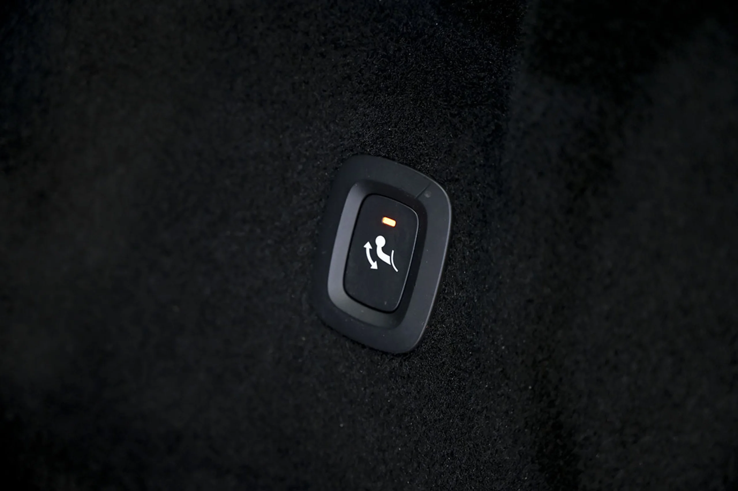 Volvo XC 60 XC60 2.0 B4 D Momentum Pro Auto - Foto 36