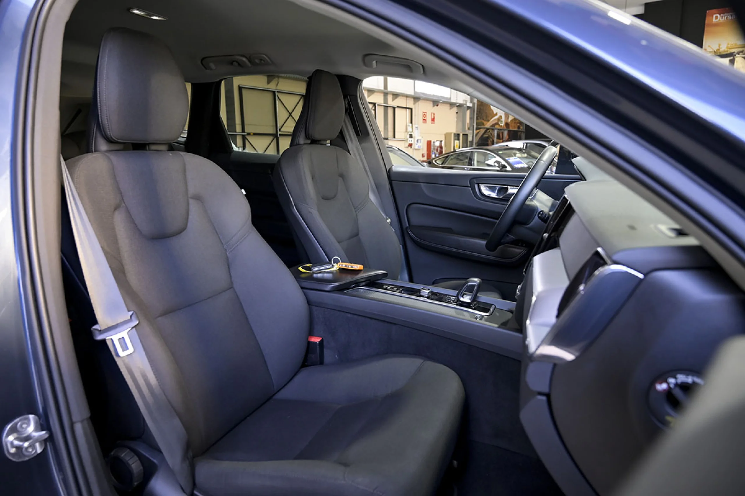 Volvo XC 60 XC60 2.0 B4 D Momentum Pro Auto - Foto 32