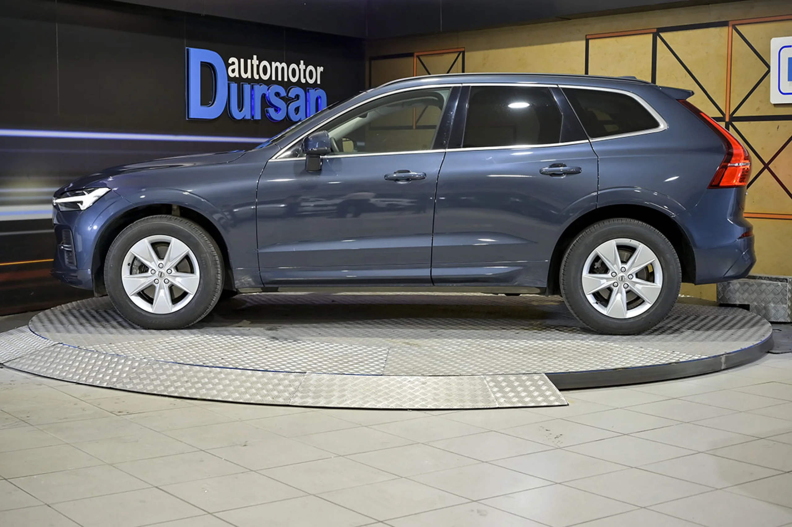 Volvo XC 60 XC60 2.0 B4 D Momentum Pro Auto - Foto 19
