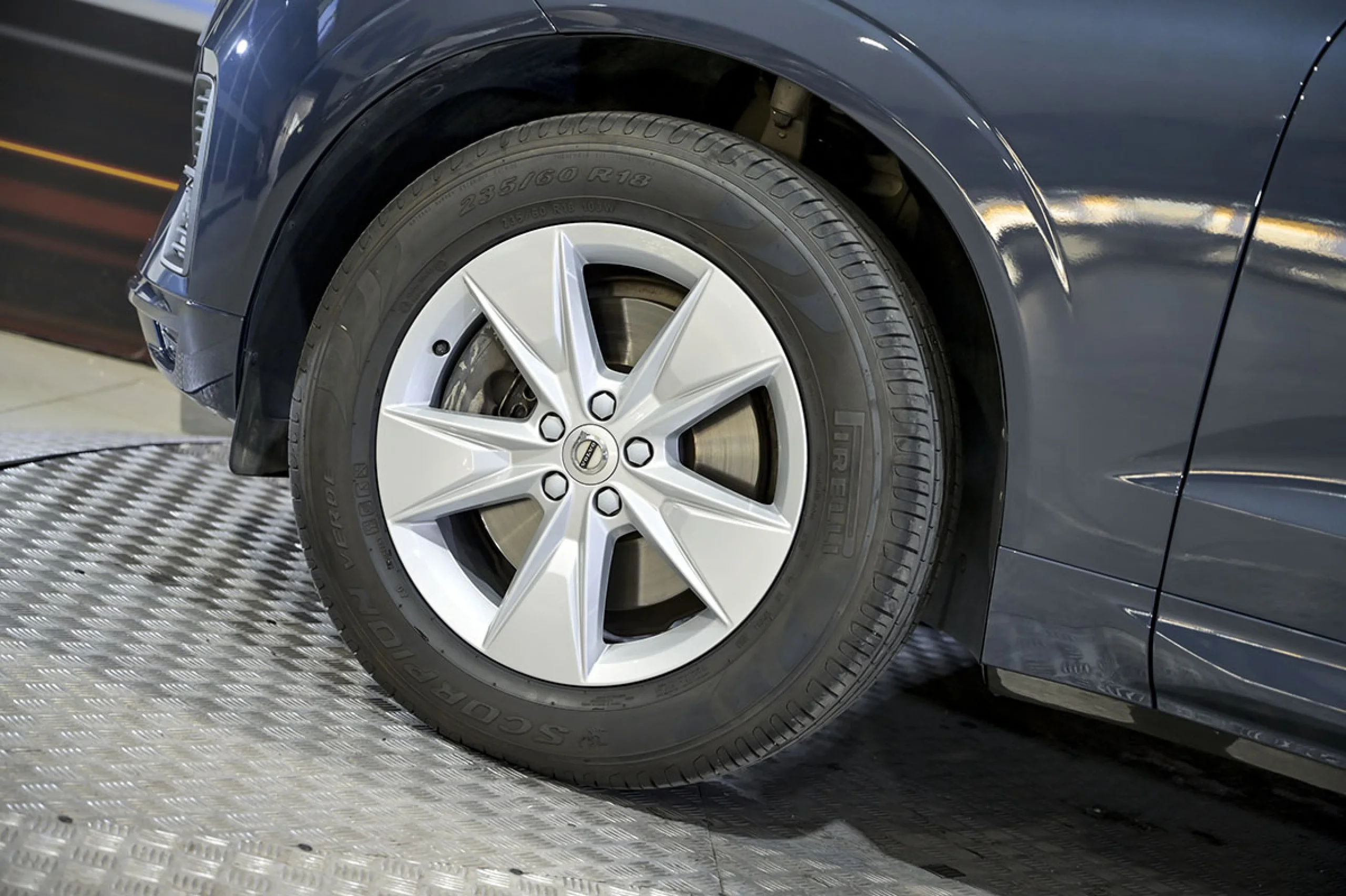 Volvo XC 60 XC60 2.0 B4 D Momentum Pro Auto - Foto 14