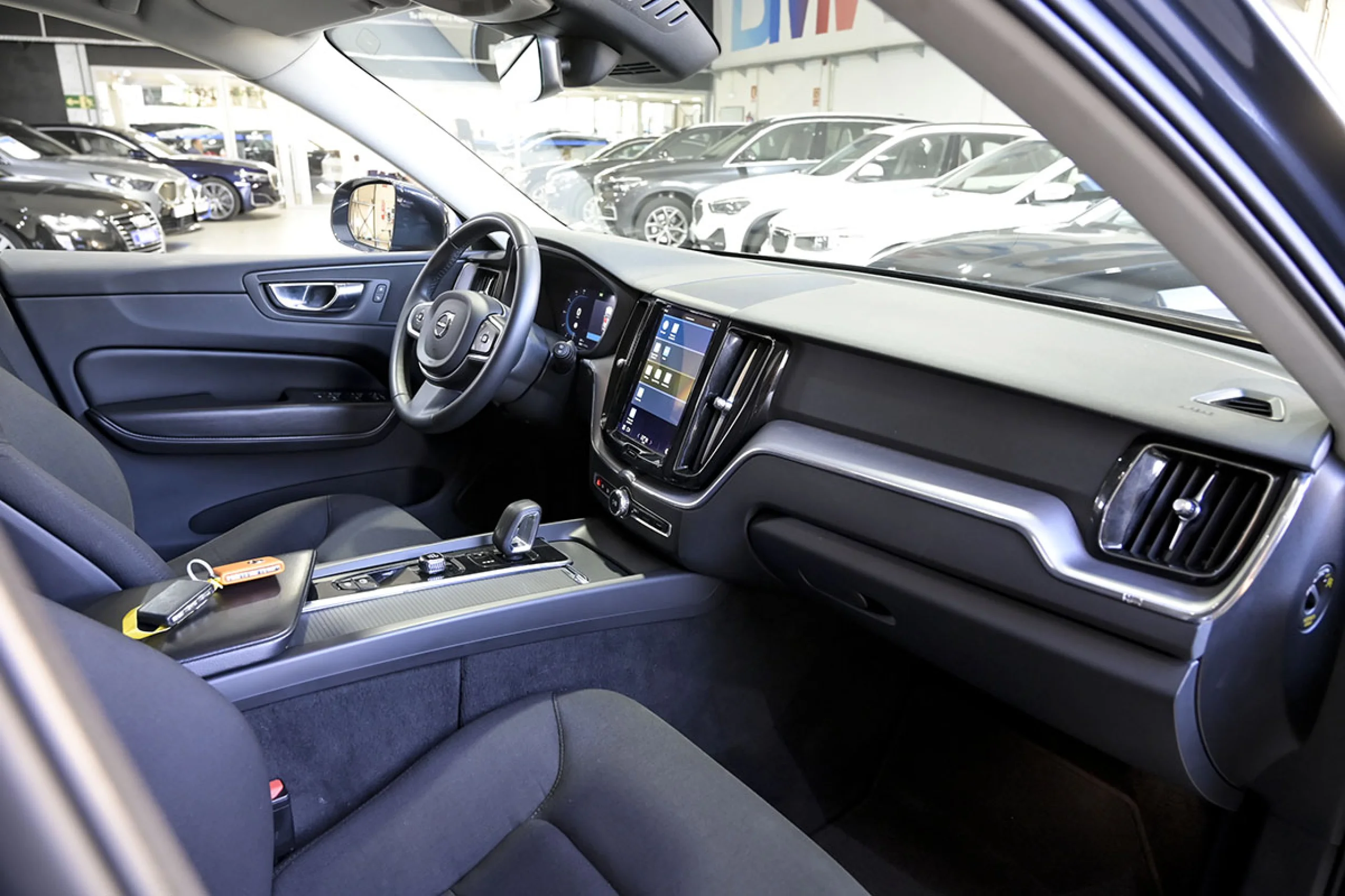 Volvo XC 60 XC60 2.0 B4 D Momentum Pro Auto - Foto 33