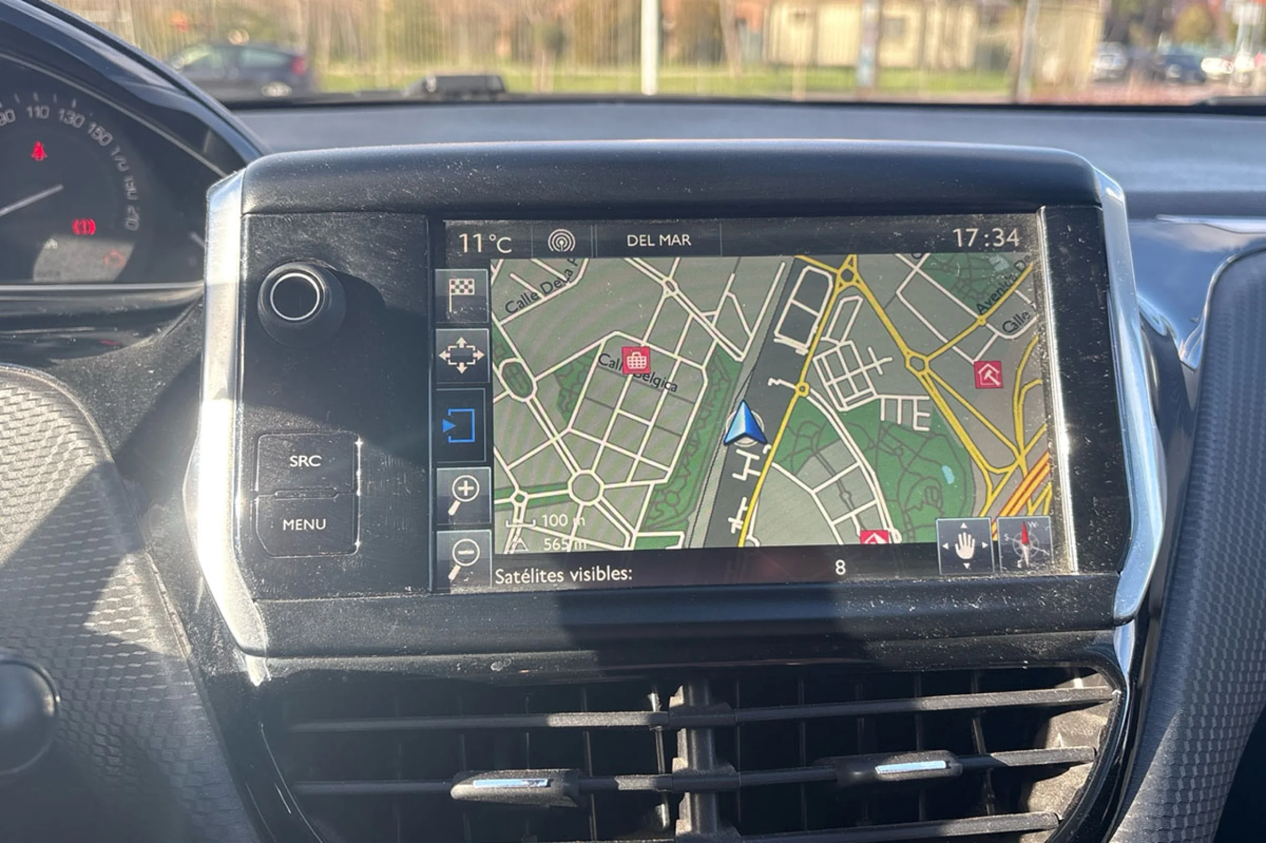 Peugeot 2008 Allure 1.6 eHDi 92 - Foto 8