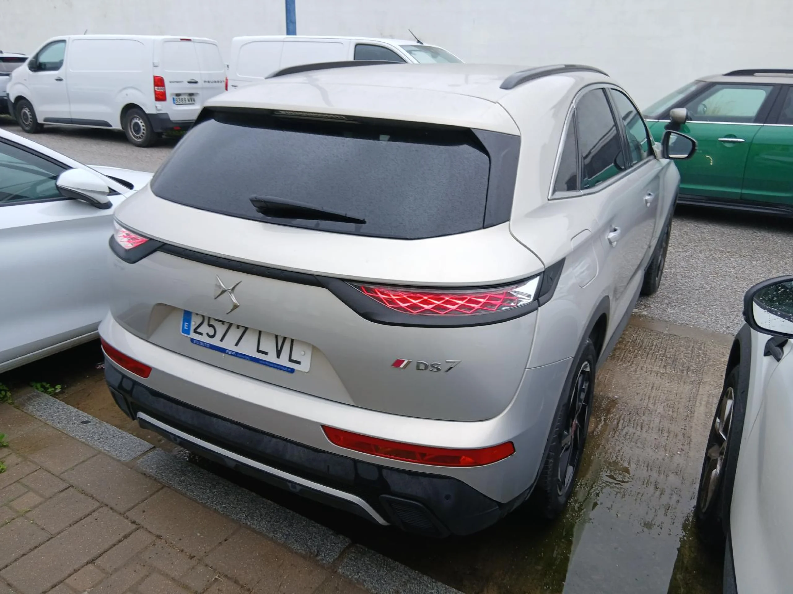 DS DS7 Crossback DS 7 CROSSBACK BlueHDi DE 96kW (130CV) AT. PERF.LINE - Foto 3