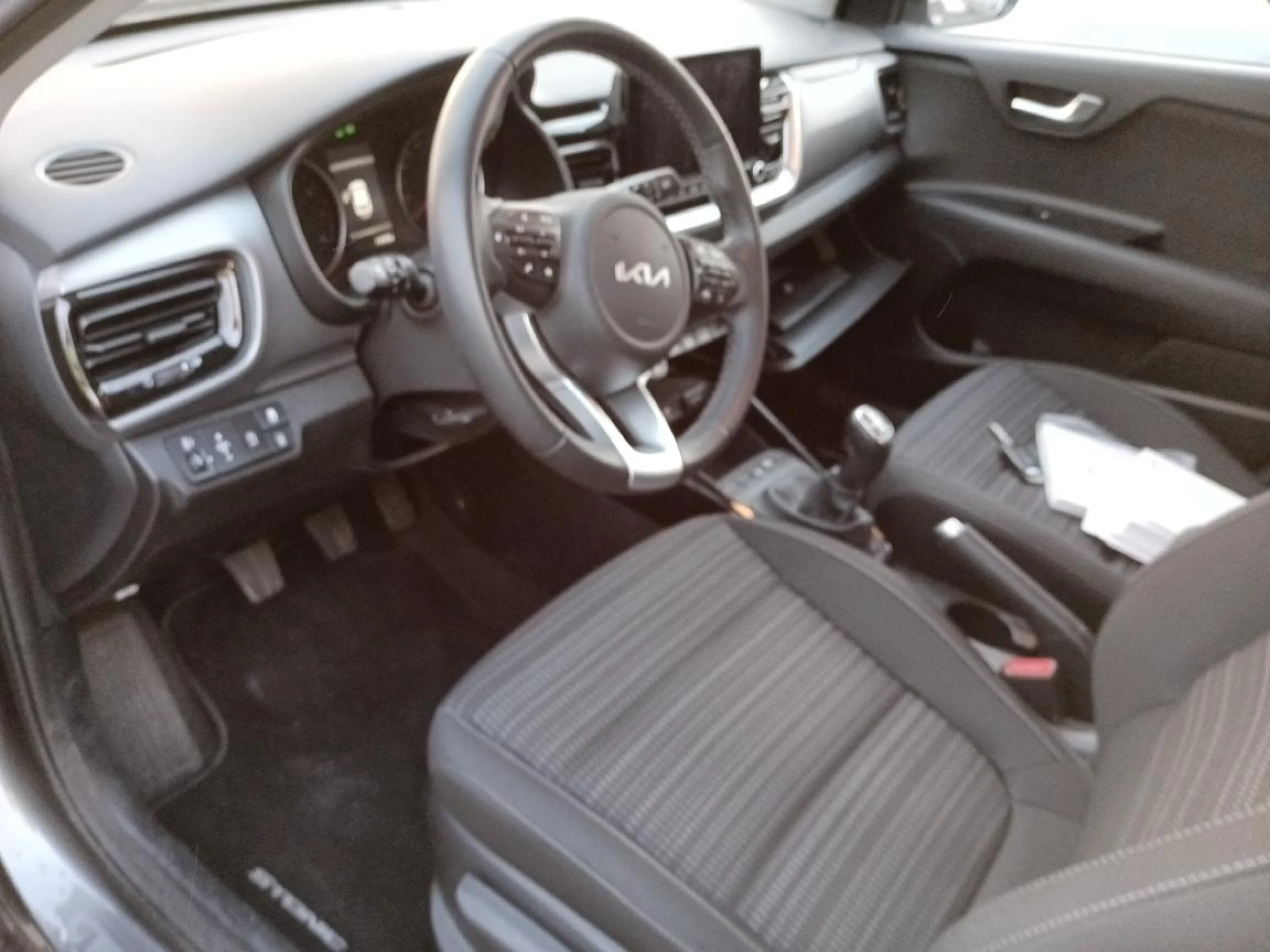 Kia Stonic 1.0 T-GDi 74kW (100CV) MHEV MT Drive - Foto 5