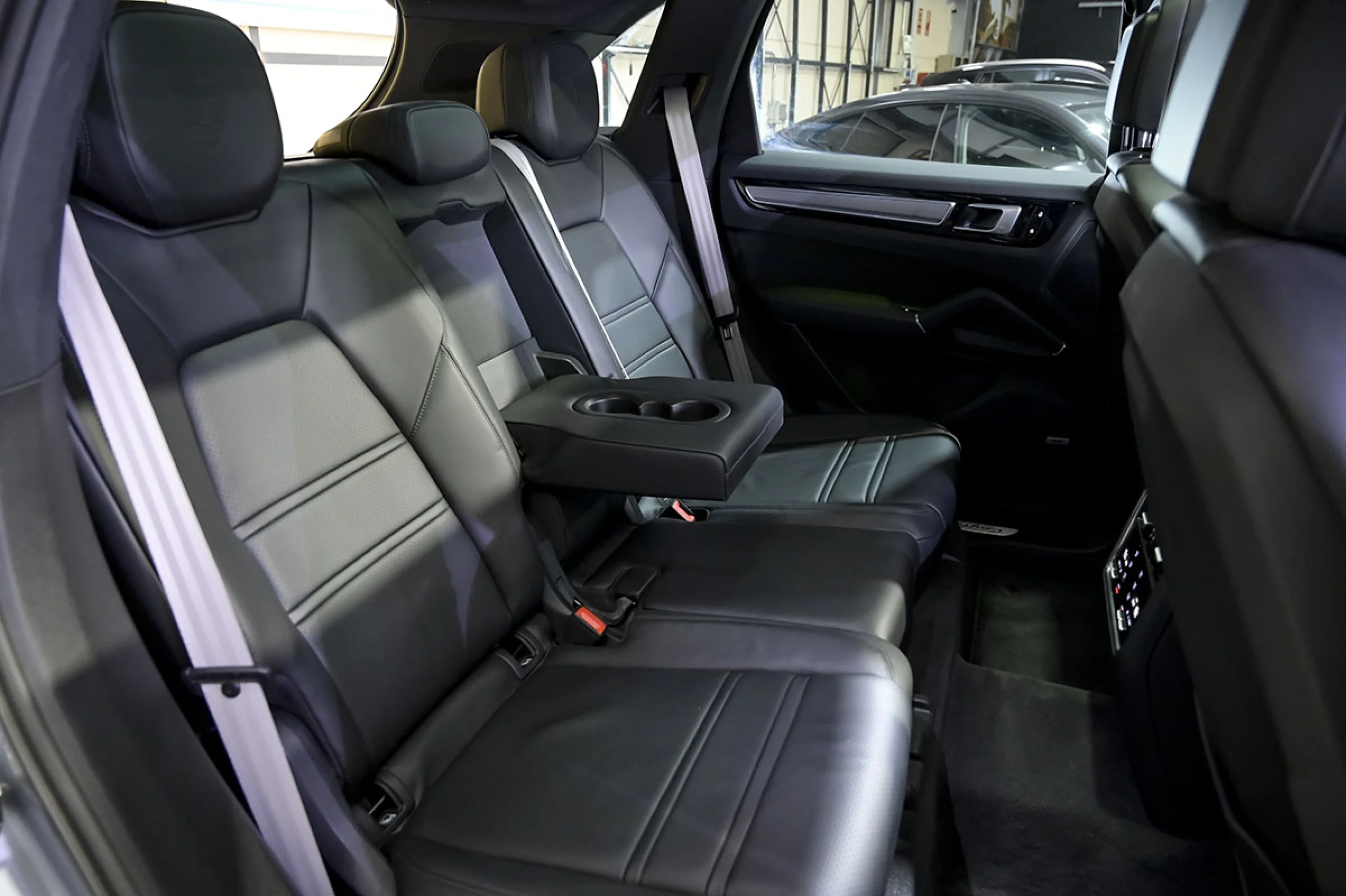 Porsche Cayenne EHybrid - Foto 18